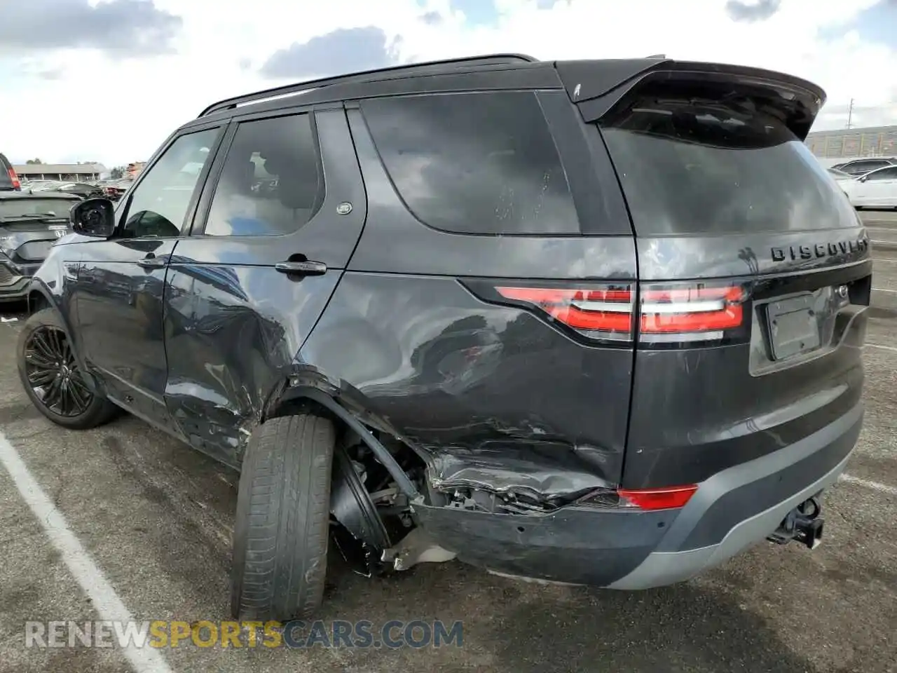 2 Photograph of a damaged car SALRR2RV6KA095774 LAND ROVER DISCOVERY 2019