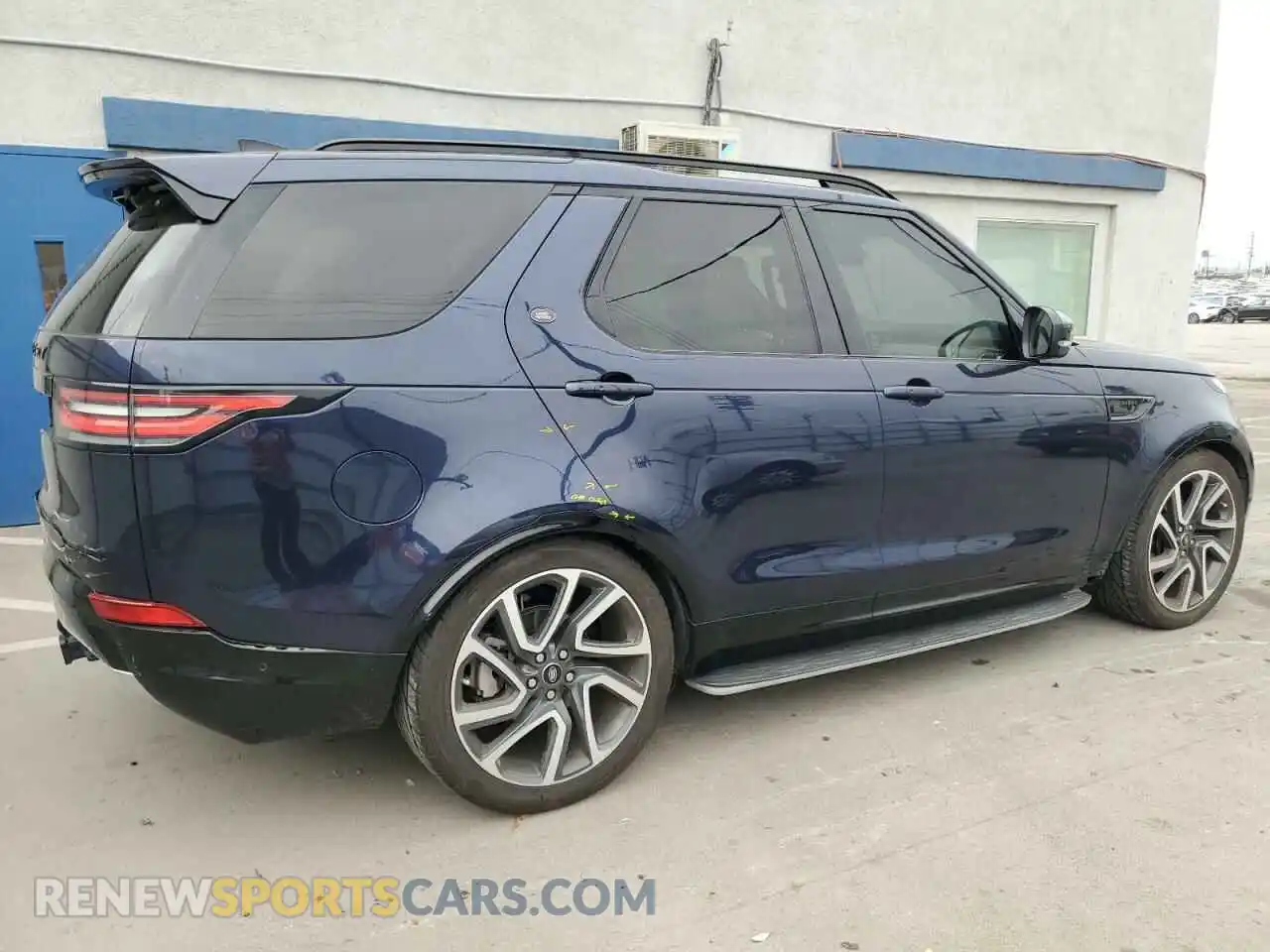 3 Photograph of a damaged car SALRT2RK2KA085296 LAND ROVER DISCOVERY 2019