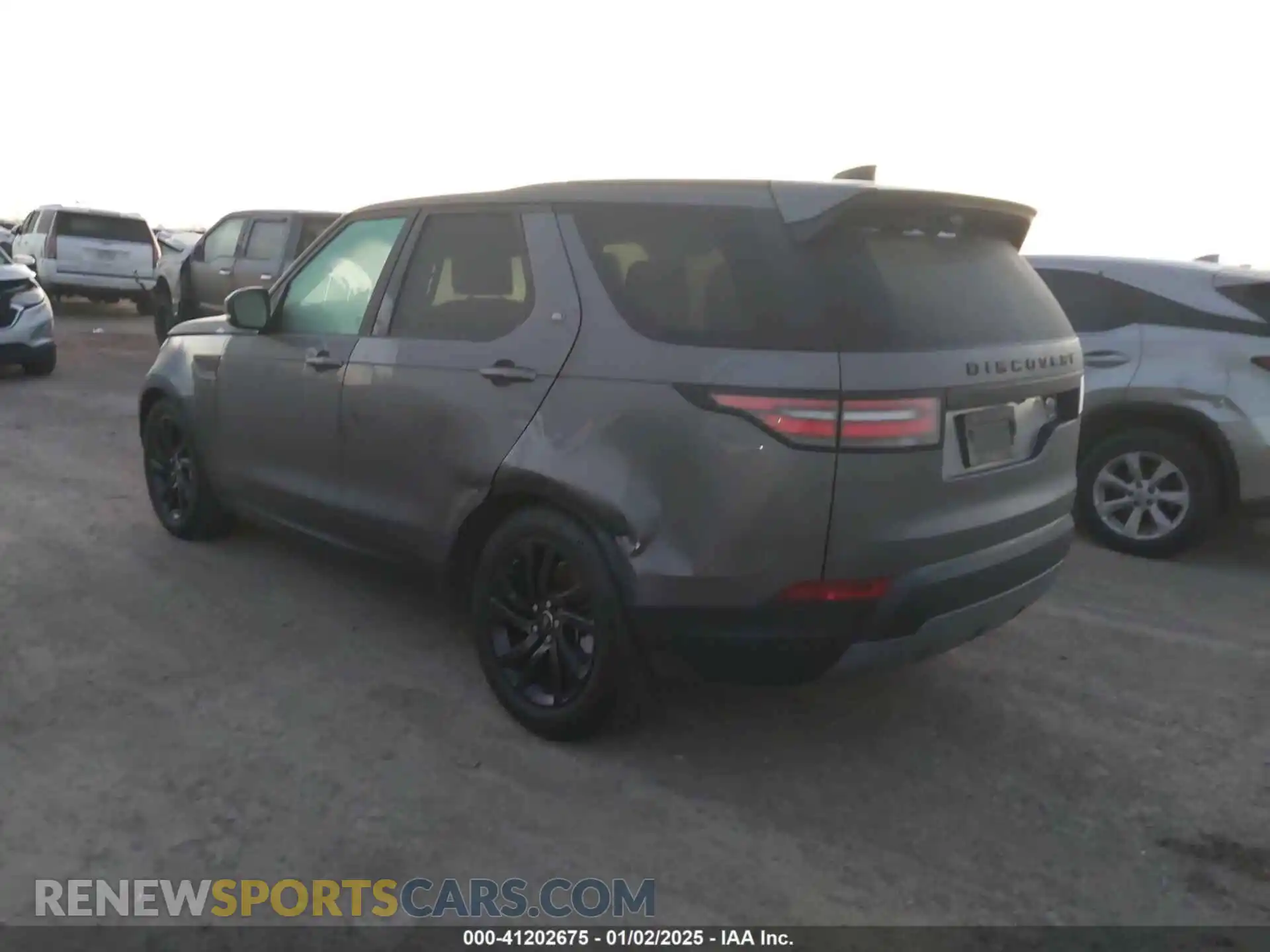 3 Photograph of a damaged car SALRT2RV2K2407830 LAND ROVER DISCOVERY 2019