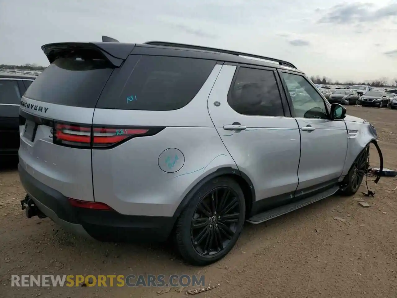 3 fotografías del automóvil dañado SALRT2RV3K2400921 LAND ROVER DISCOVERY 2019