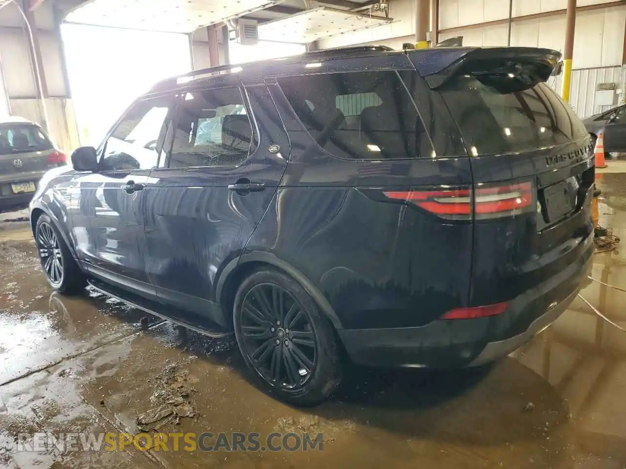 2 Photograph of a damaged car SALRT2RV4K2408249 LAND ROVER DISCOVERY 2019