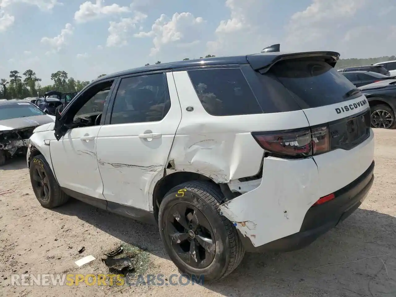 2 Photograph of a damaged car SALCJ2FX4LH880239 LAND ROVER DISCOVERY 2020