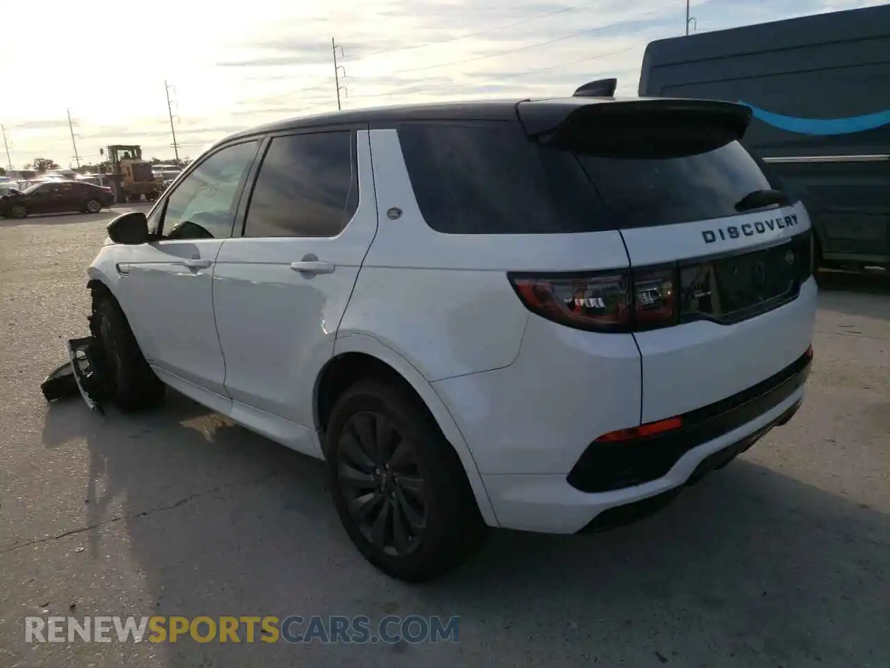 3 Photograph of a damaged car SALCL2FX5LH833683 LAND ROVER DISCOVERY 2020