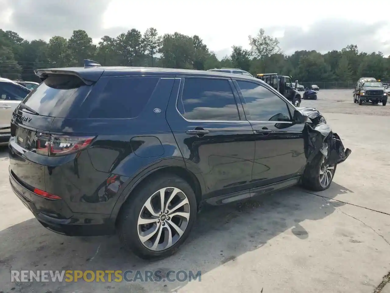 3 Photograph of a damaged car SALCL2FX6LH880639 LAND ROVER DISCOVERY 2020