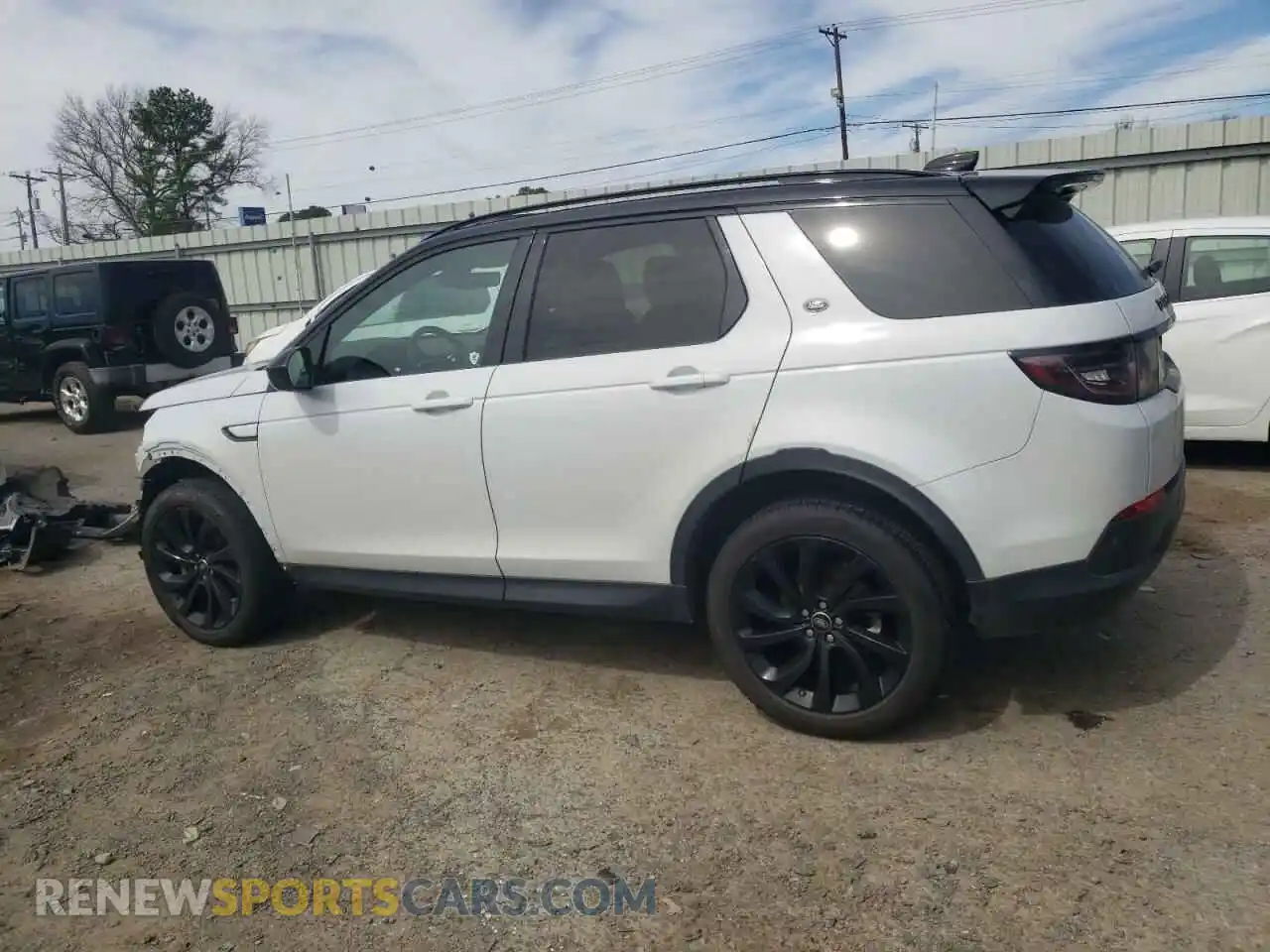 2 Photograph of a damaged car SALCP2FX2LH849795 LAND ROVER DISCOVERY 2020