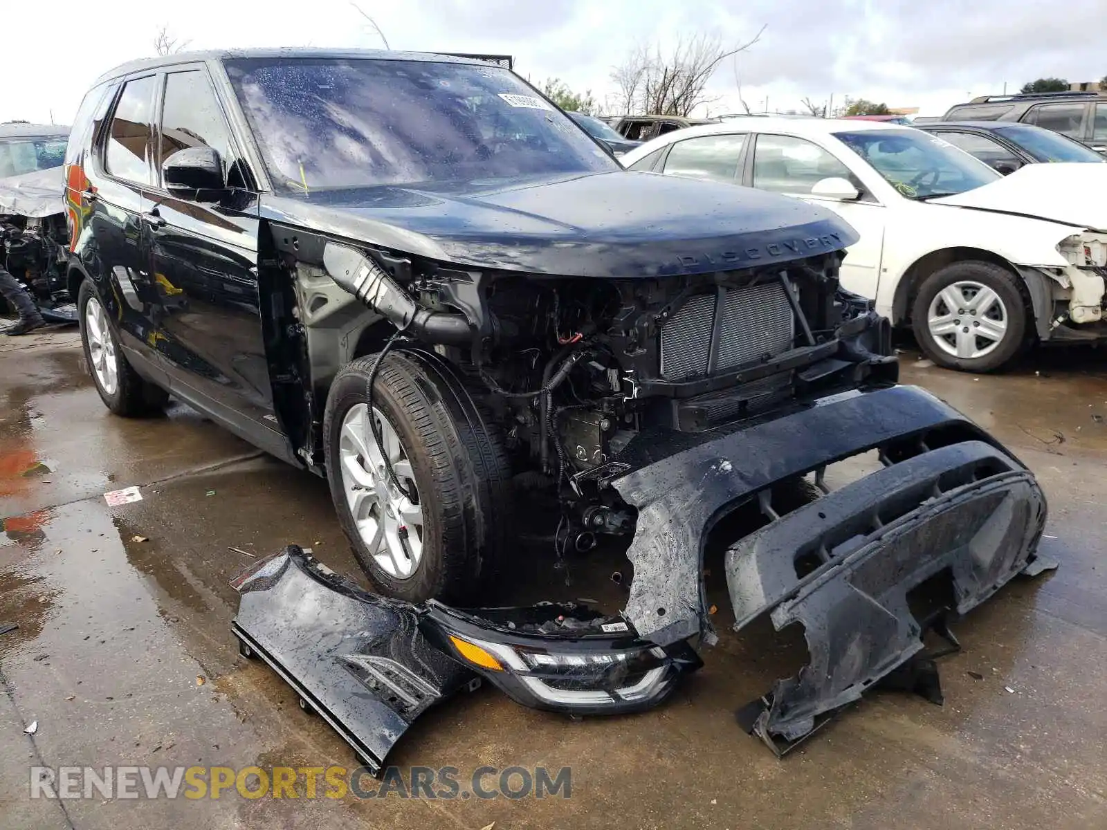 1 Фотография поврежденного автомобиля SALRG2RV2L2427808 LAND ROVER DISCOVERY 2020