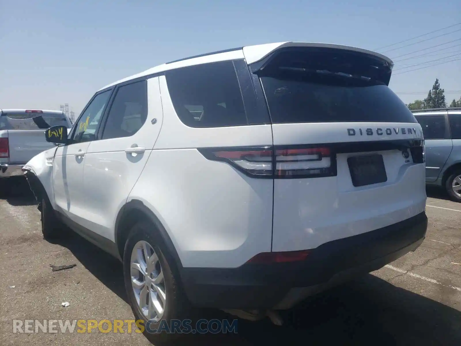 3 Photograph of a damaged car SALRG2RV2L2428540 LAND ROVER DISCOVERY 2020