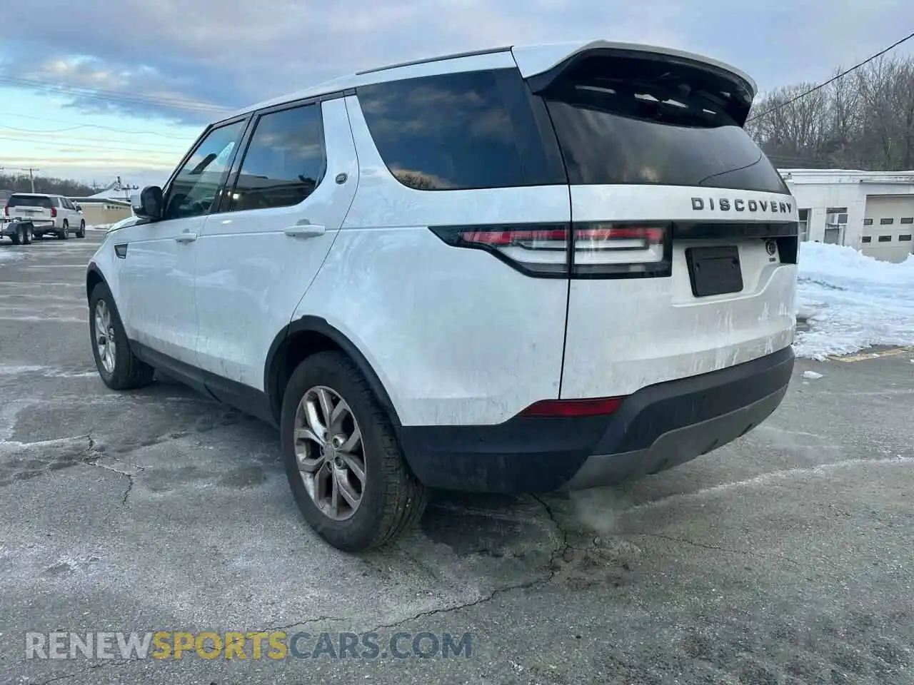 2 Photograph of a damaged car SALRG2RV2L2428750 LAND ROVER DISCOVERY 2020