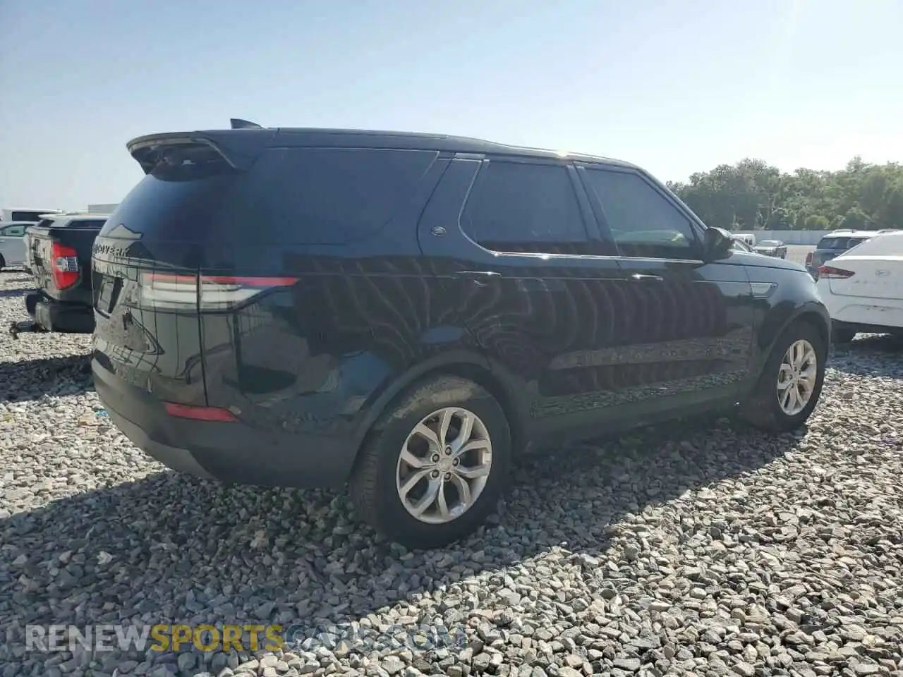 3 Photograph of a damaged car SALRG2RV3L2423718 LAND ROVER DISCOVERY 2020
