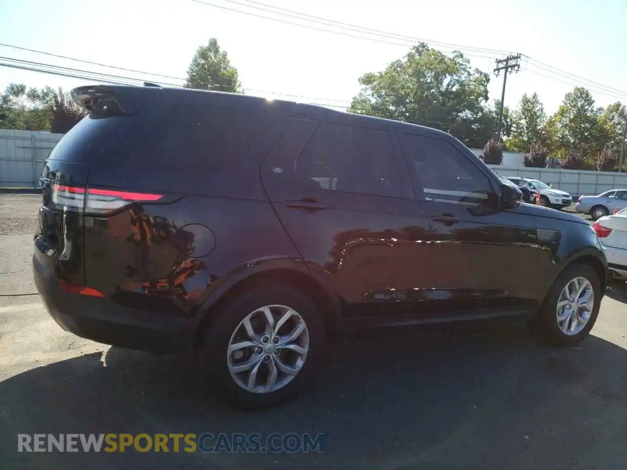 3 Photograph of a damaged car SALRG2RV3L2427493 LAND ROVER DISCOVERY 2020