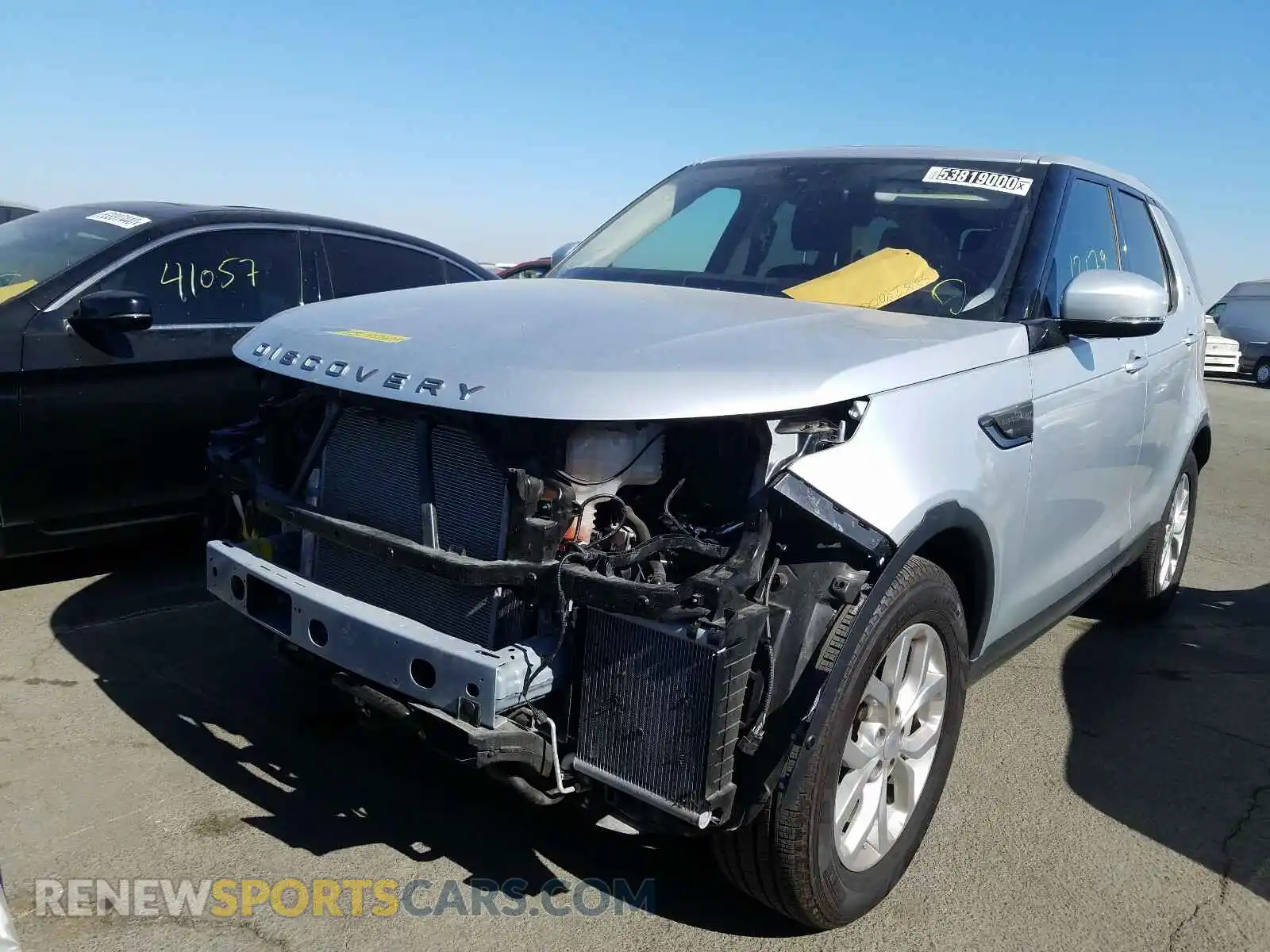 2 Photograph of a damaged car SALRG2RV3L2430054 LAND ROVER DISCOVERY 2020
