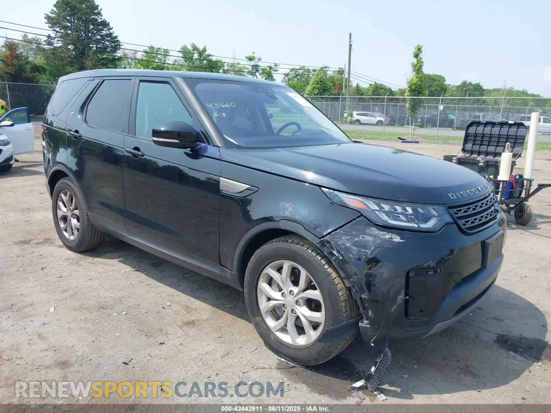 1 Photograph of a damaged car SALRG2RV4L2429365 LAND ROVER DISCOVERY 2020
