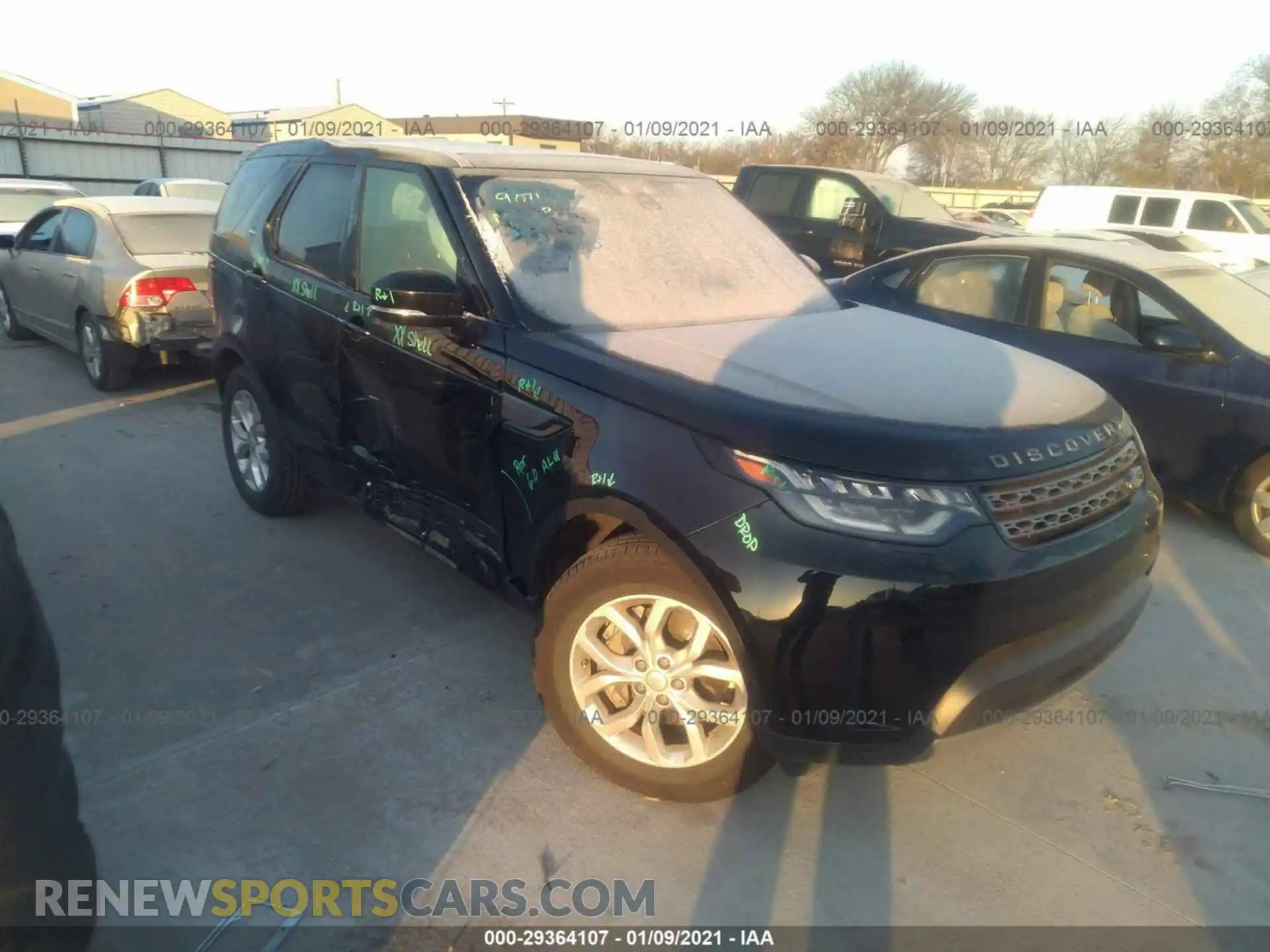 1 Photograph of a damaged car SALRG2RV6L2428752 LAND ROVER DISCOVERY 2020
