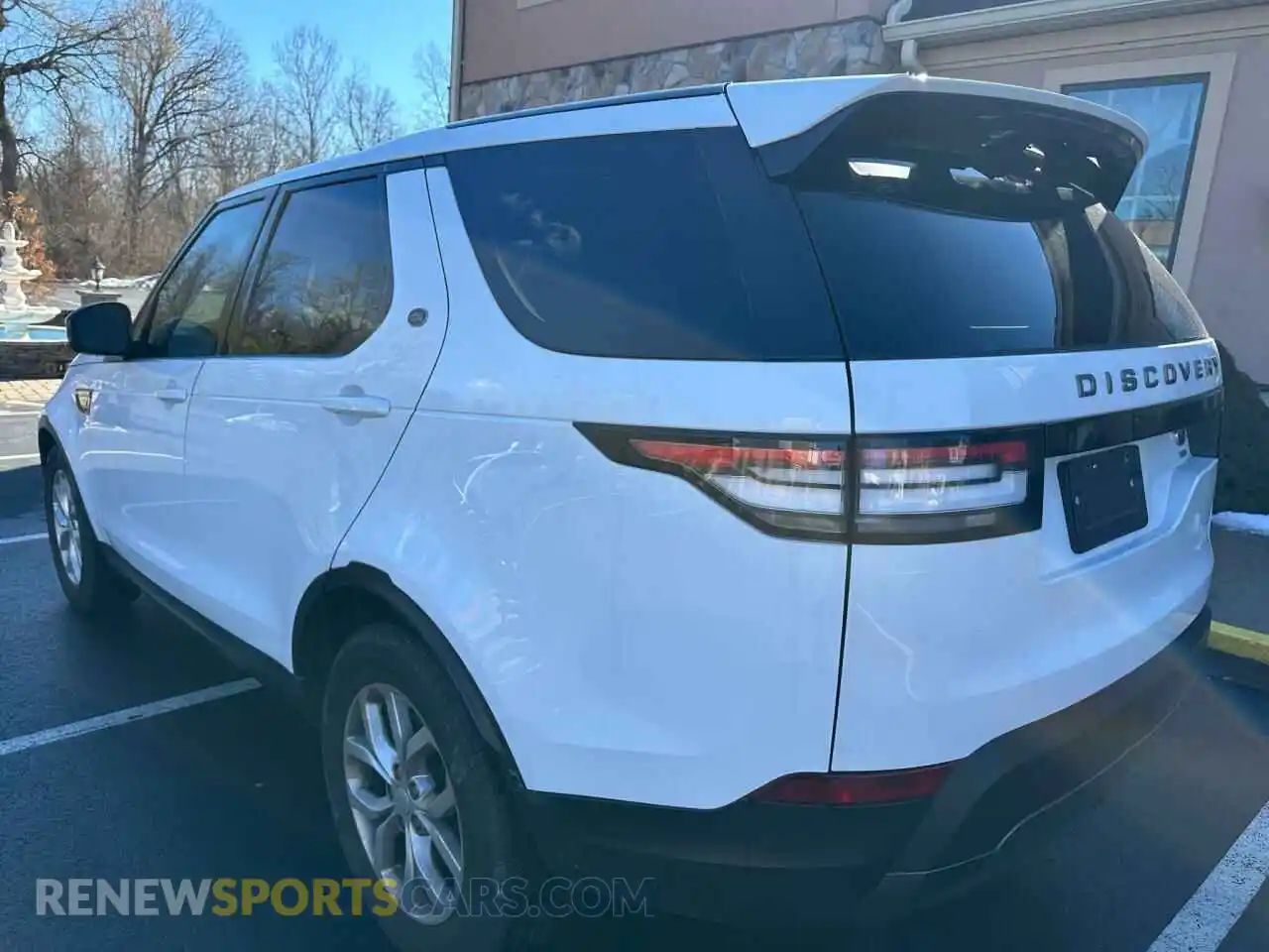 2 Photograph of a damaged car SALRG2RV7L2423060 LAND ROVER DISCOVERY 2020