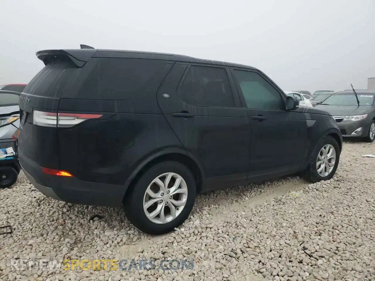 3 Photograph of a damaged car SALRG2RV7L2423205 LAND ROVER DISCOVERY 2020