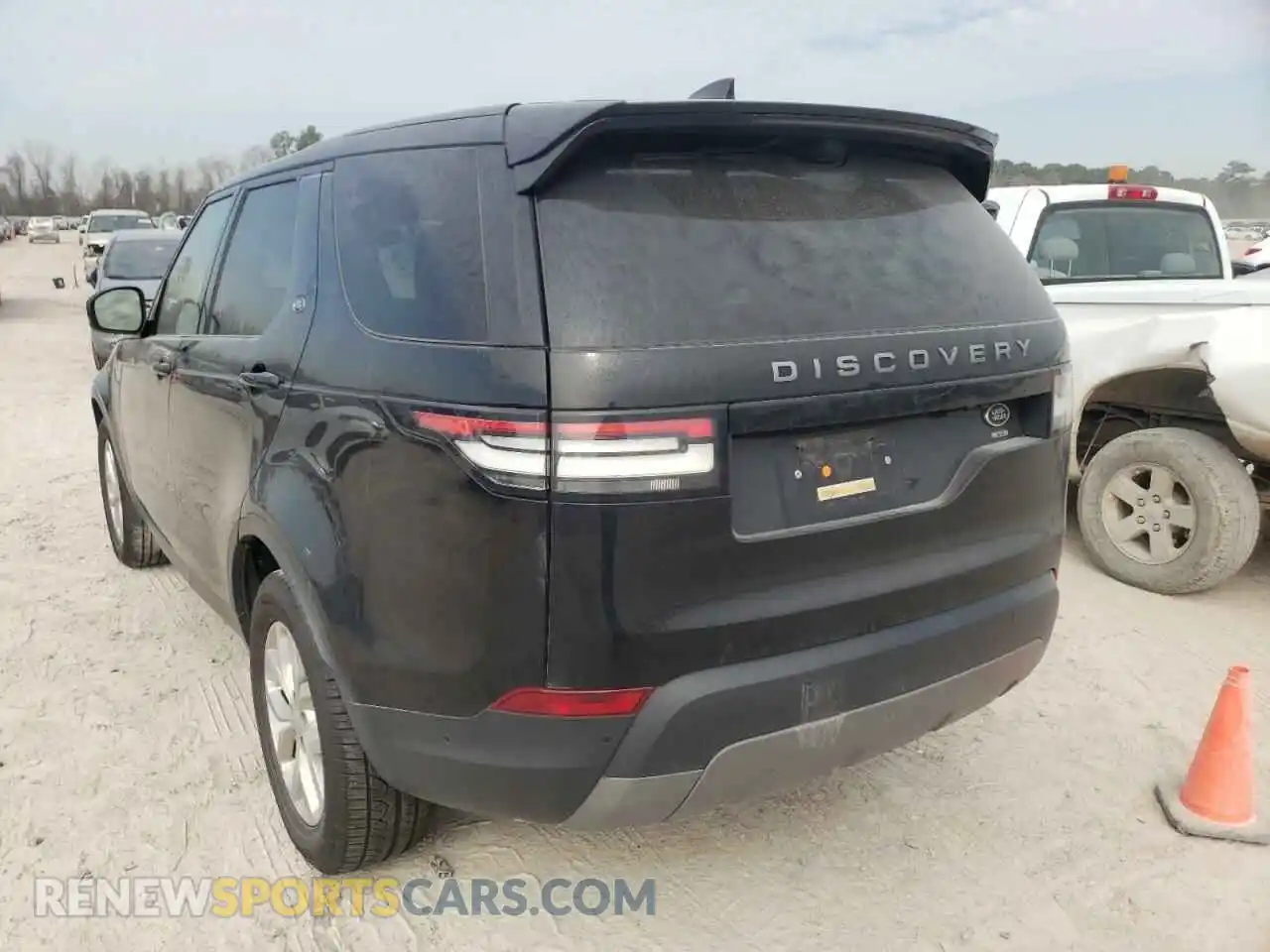 3 Photograph of a damaged car SALRG2RV8L2428980 LAND ROVER DISCOVERY 2020