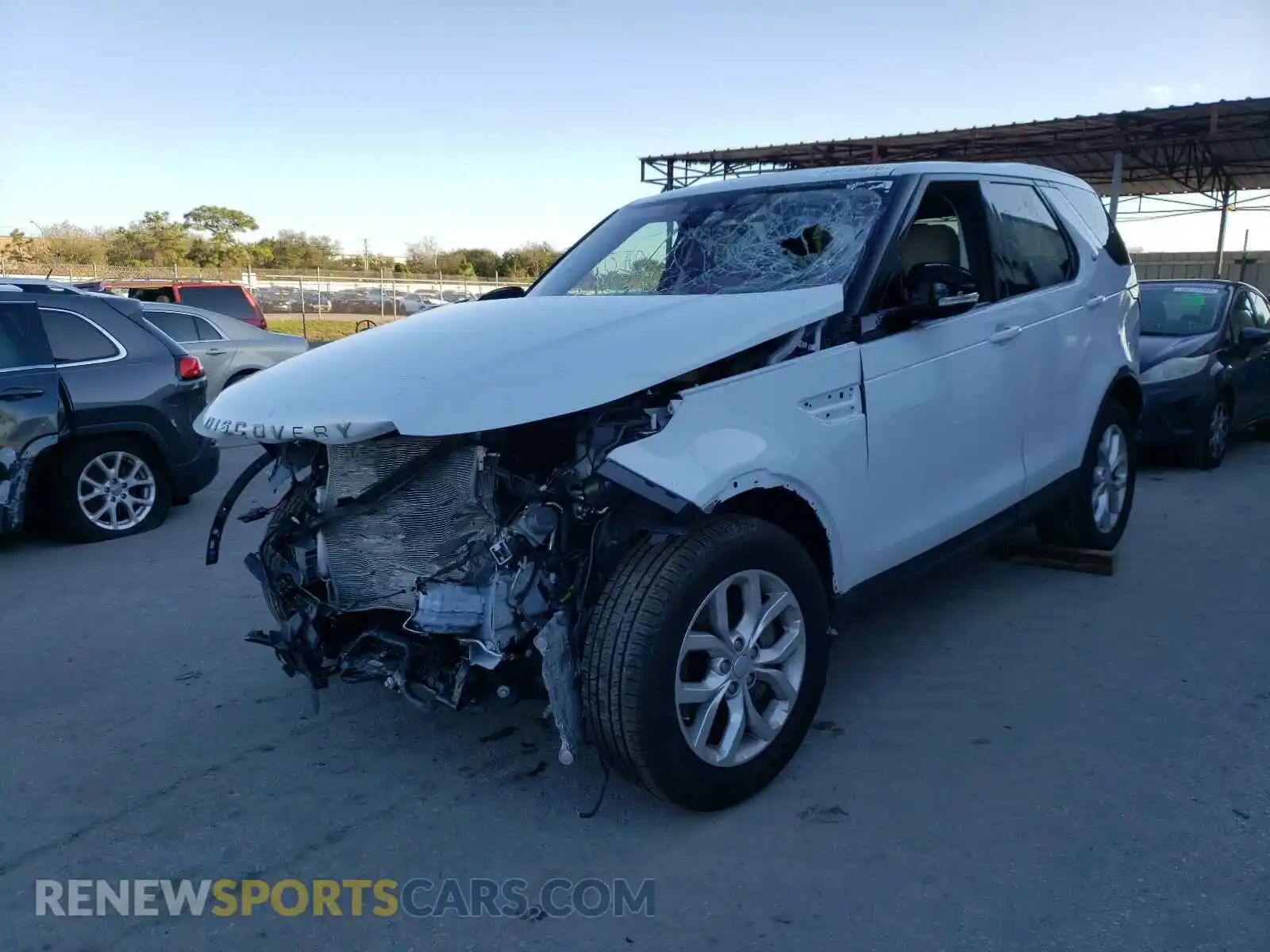 2 Photograph of a damaged car SALRG2RV9L2423058 LAND ROVER DISCOVERY 2020
