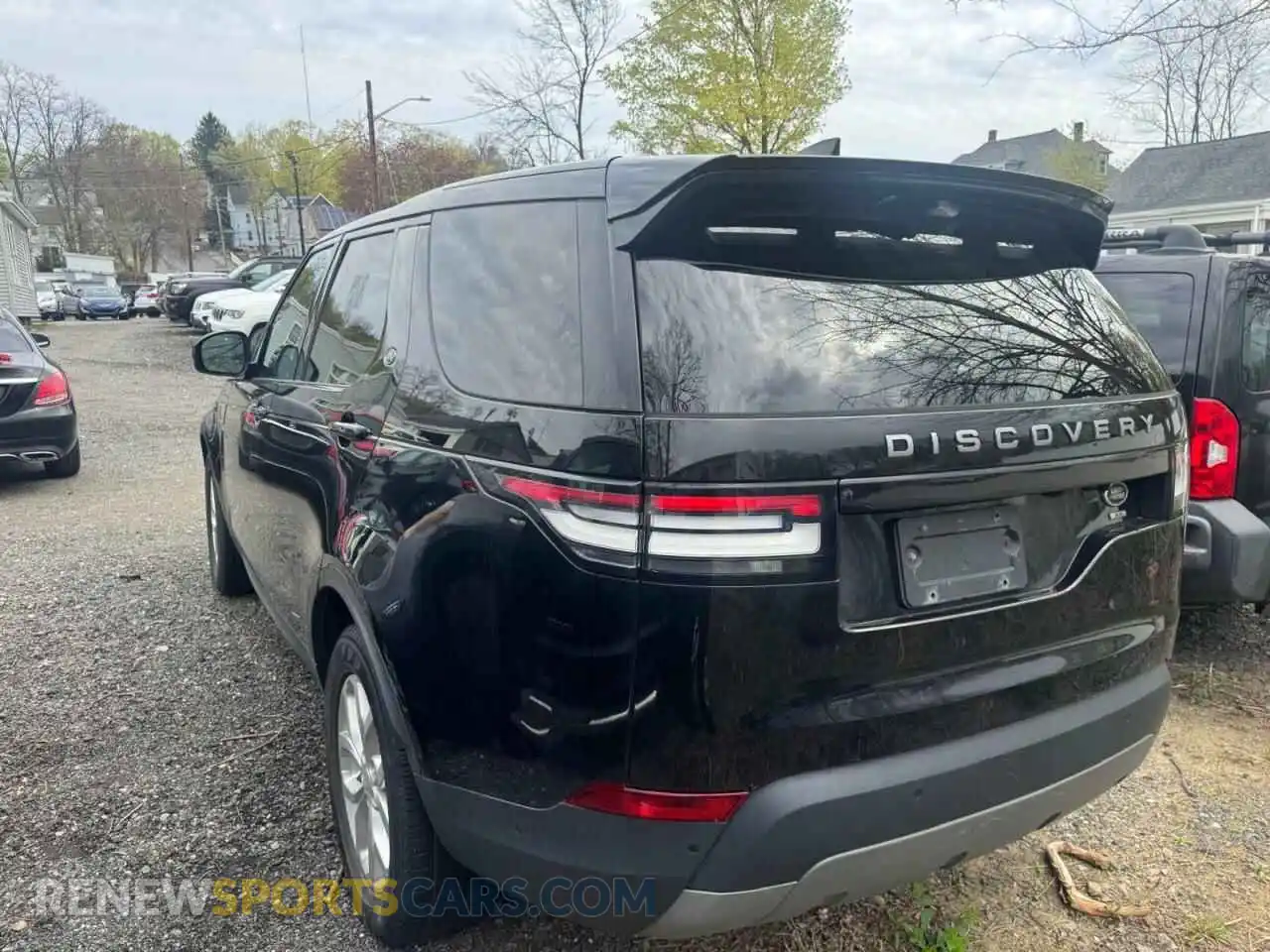 3 Photograph of a damaged car SALRG2RV9L2426705 LAND ROVER DISCOVERY 2020