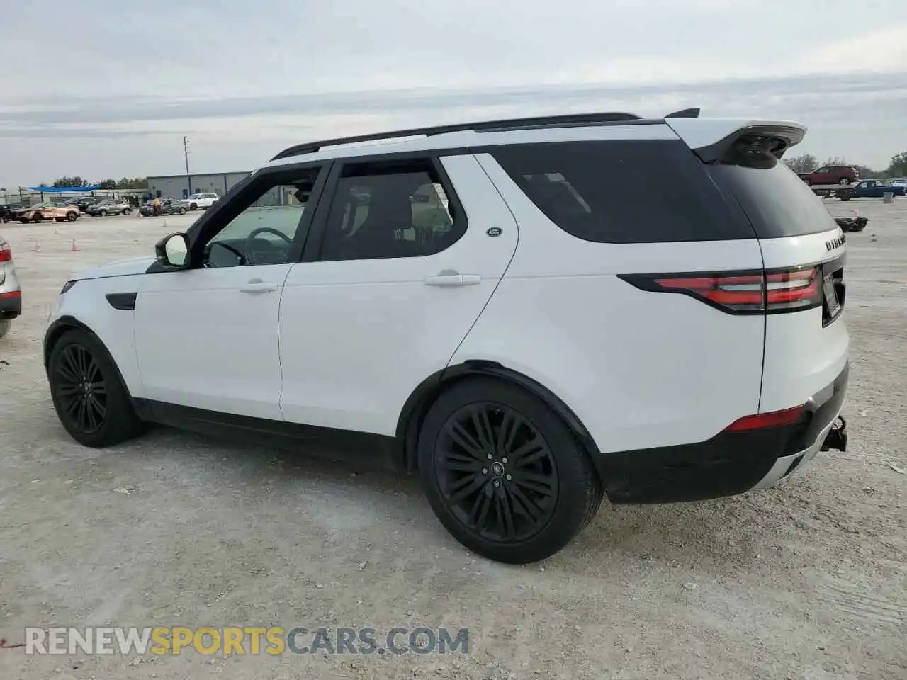 2 Photograph of a damaged car SALRR2RK9L2432309 LAND ROVER DISCOVERY 2020