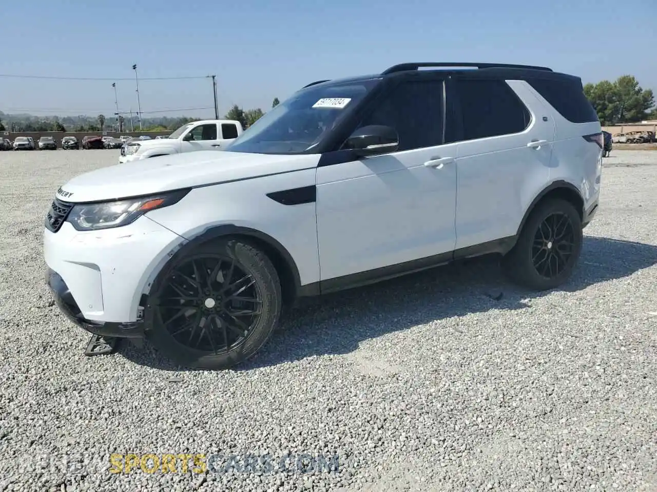 1 Photograph of a damaged car SALRR2RV0L2432824 LAND ROVER DISCOVERY 2020