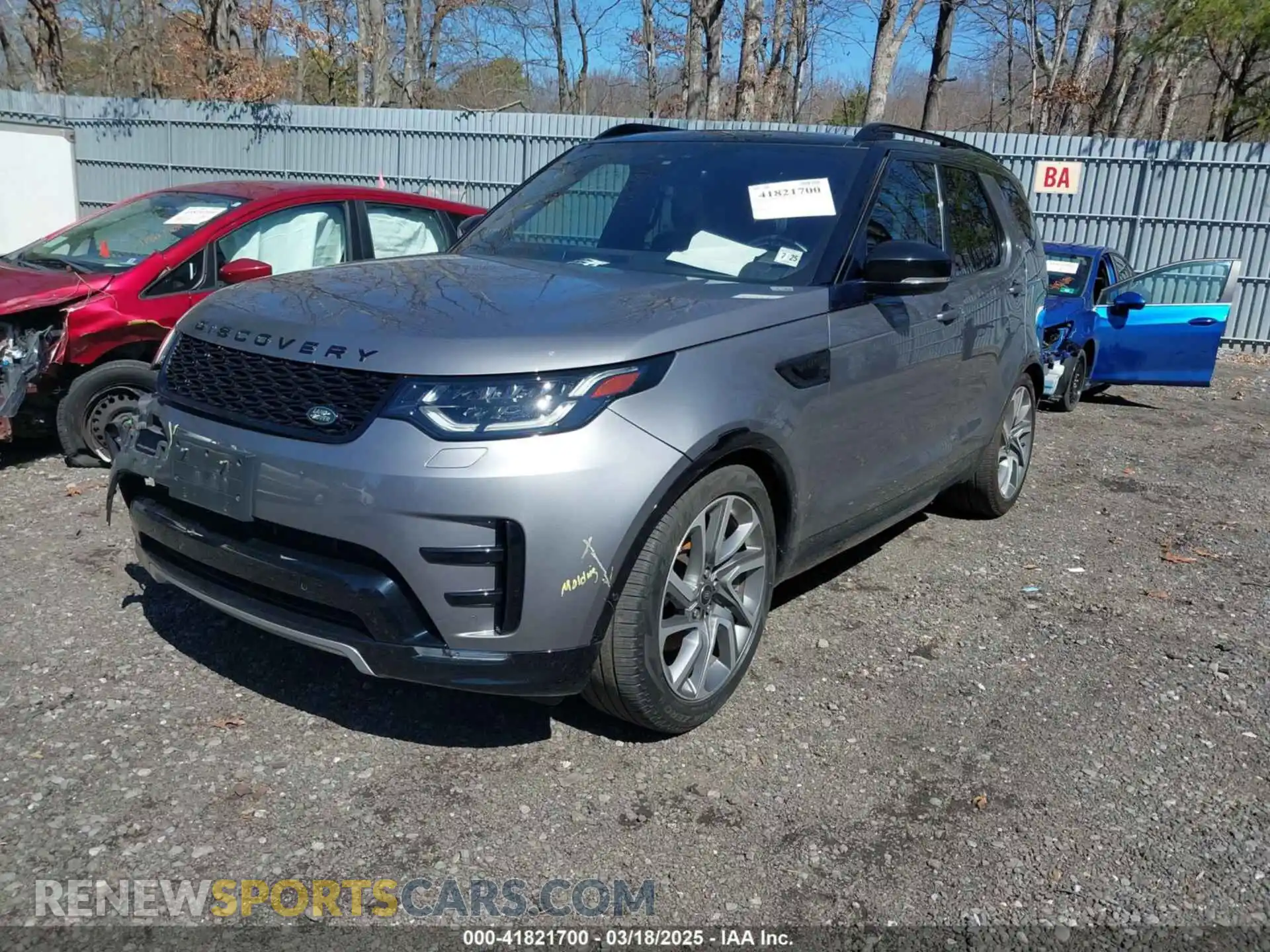 2 Photograph of a damaged car SALRU2RV3L2425588 LAND ROVER DISCOVERY 2020