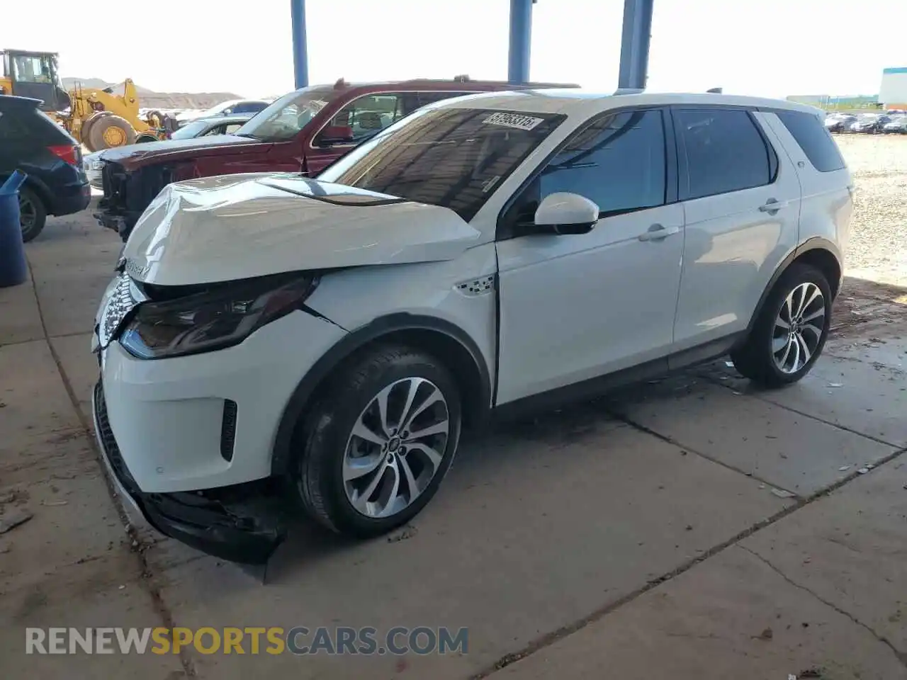 1 Photograph of a damaged car SALCP2FX3MH883424 LAND ROVER DISCOVERY 2021