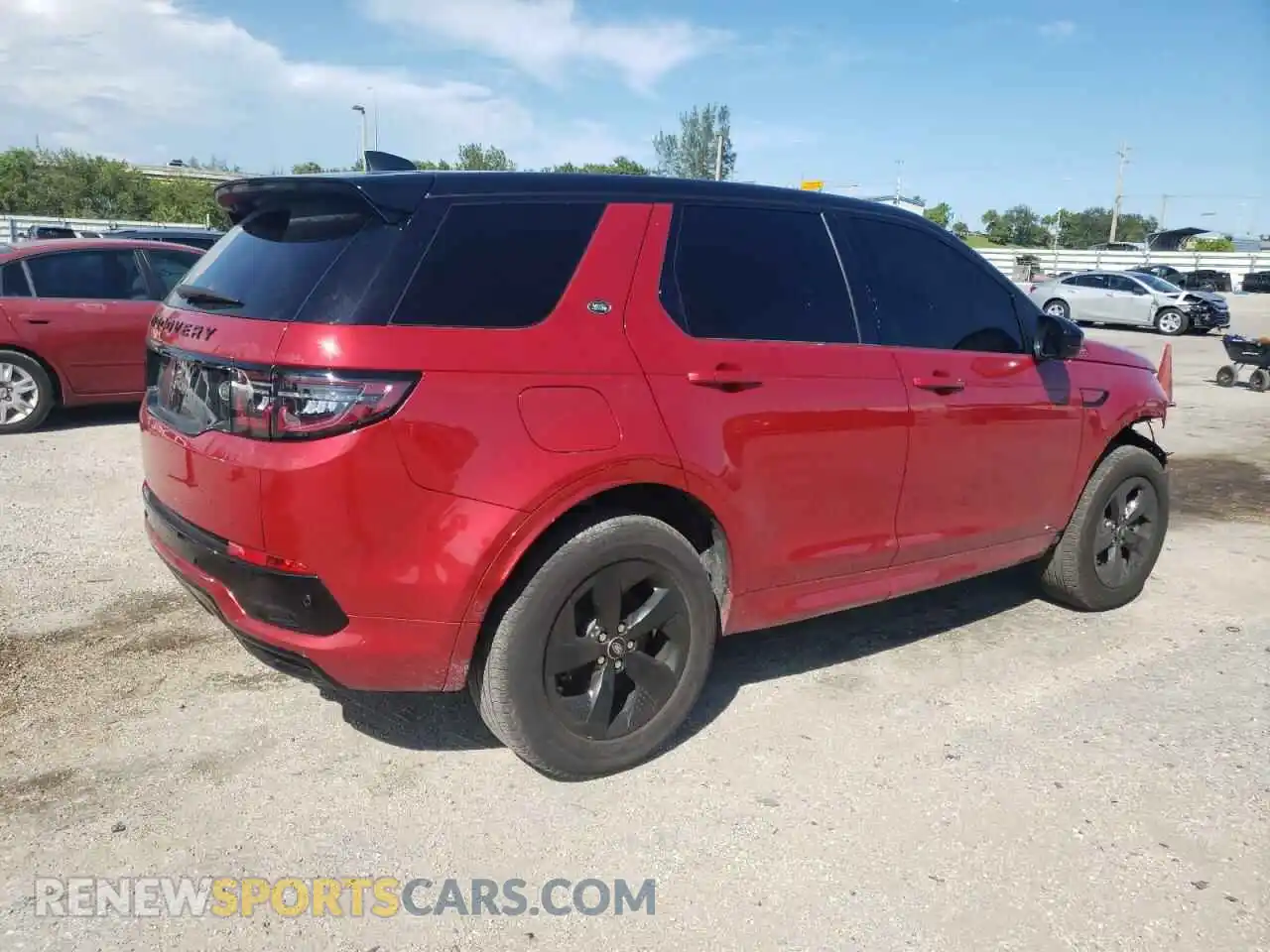 3 Photograph of a damaged car SALCT2FX7MH883602 LAND ROVER DISCOVERY 2021