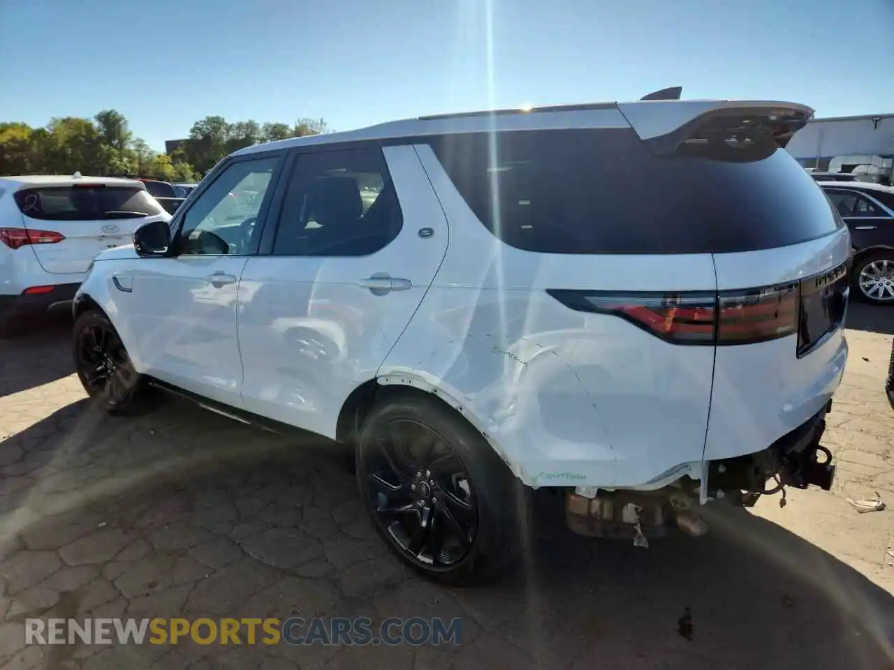 2 Photograph of a damaged car SALRM4RU0M2452591 LAND ROVER DISCOVERY 2021