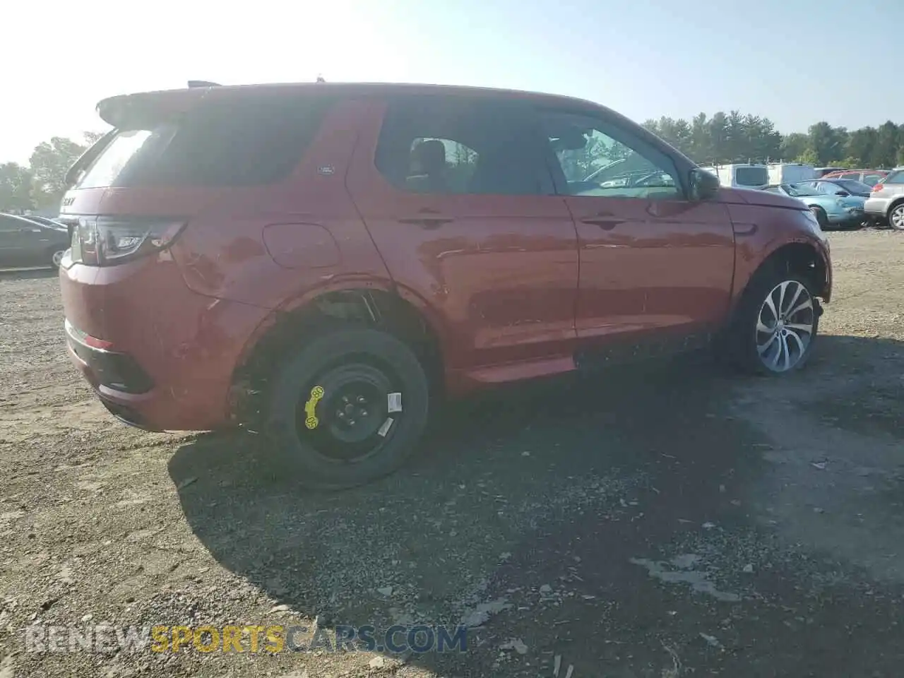 3 Photograph of a damaged car SALCL2FX7NH909293 LAND ROVER DISCOVERY 2022