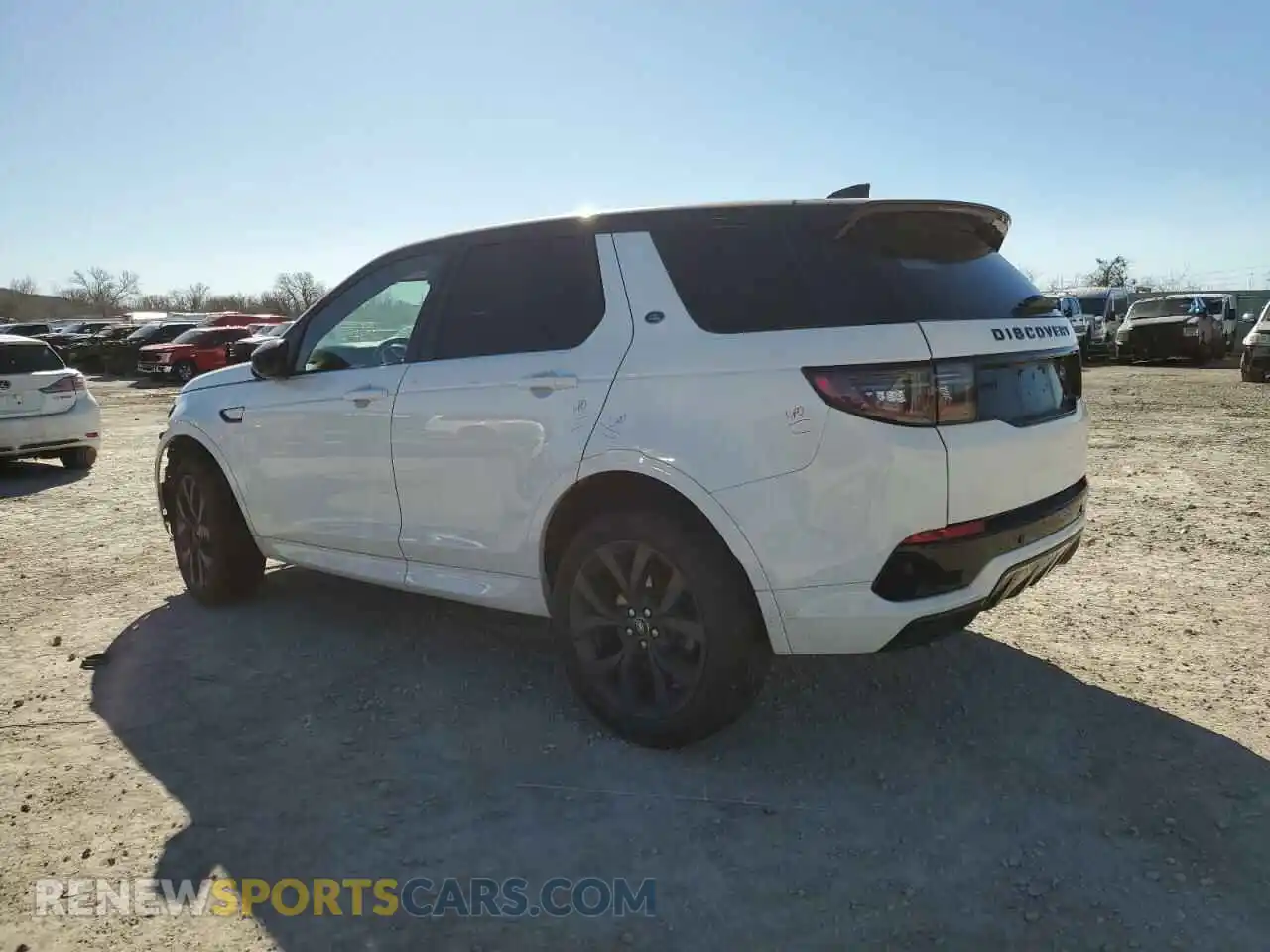2 Photograph of a damaged car SALCL2FXXNH910888 LAND ROVER DISCOVERY 2022