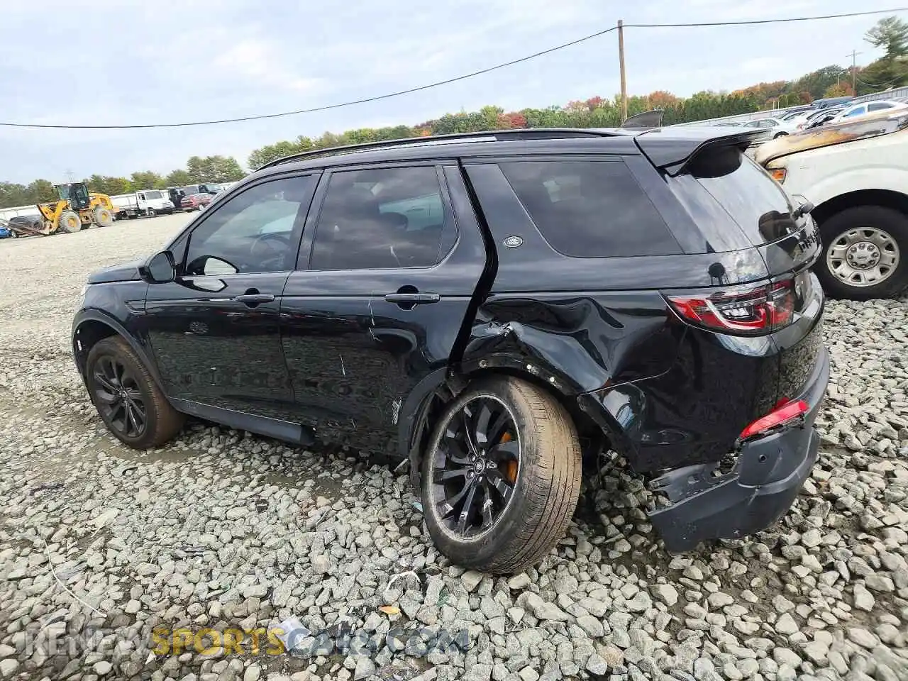 2 Photograph of a damaged car SALCP2FX2NH913790 LAND ROVER DISCOVERY 2022