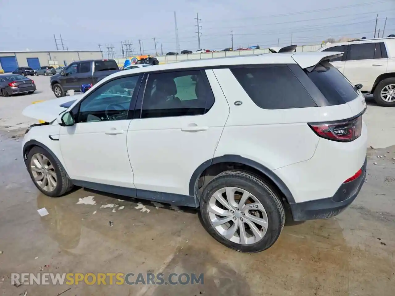 2 Photograph of a damaged car SALCP2FX7NH911937 LAND ROVER DISCOVERY 2022