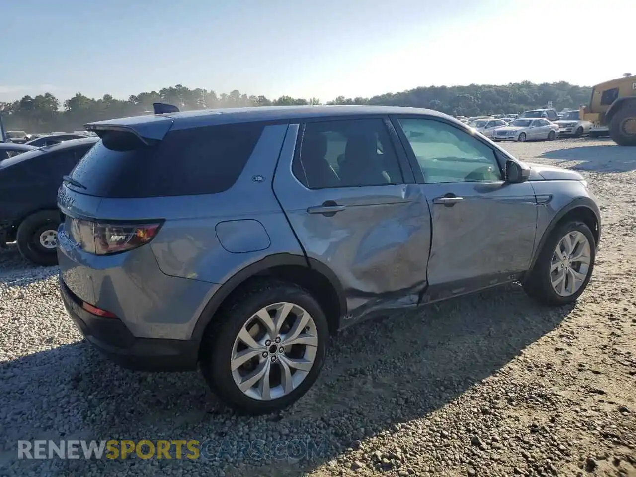 3 Photograph of a damaged car SALCP2FXXNH911396 LAND ROVER DISCOVERY 2022