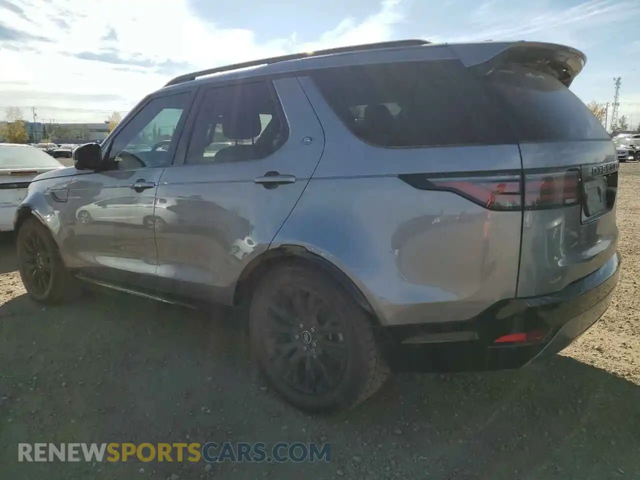 2 fotografías del automóvil dañado SALRT4EU8N2462084 LAND ROVER DISCOVERY 2022