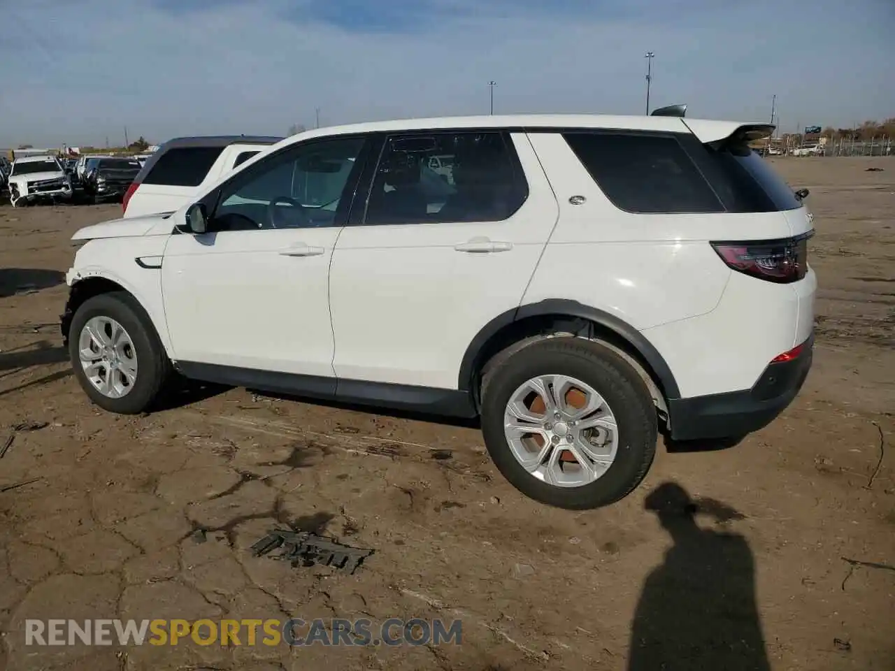 2 Photograph of a damaged car SALCJ2FX0PH321907 LAND ROVER DISCOVERY 2023
