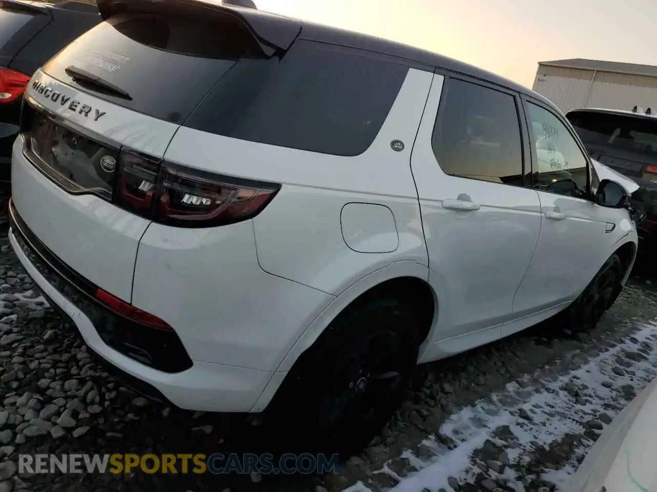 3 Photograph of a damaged car SALCT2FX4PH323525 LAND ROVER DISCOVERY 2023