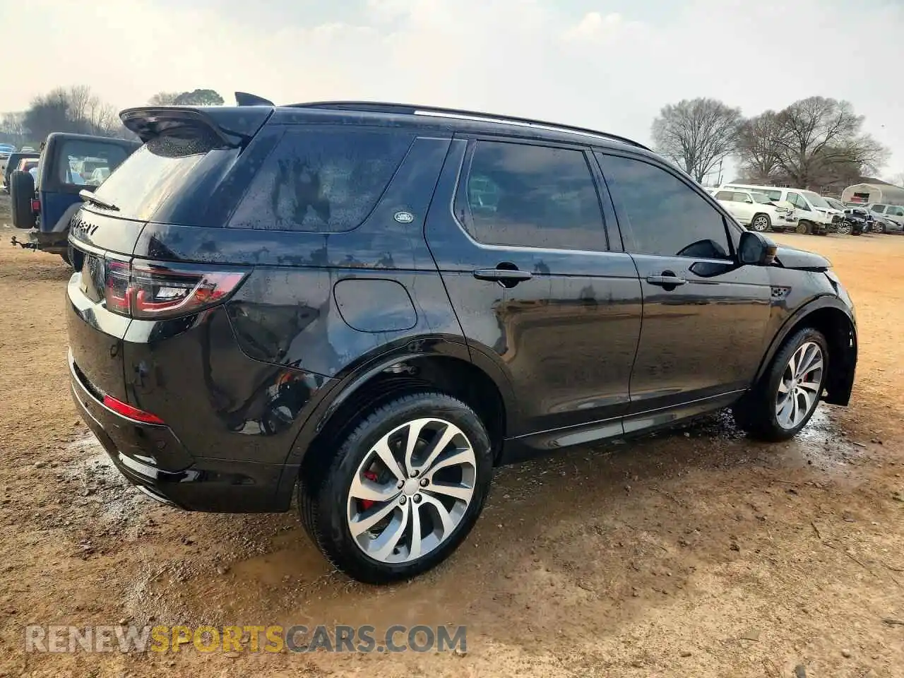3 Photograph of a damaged car SALCL2FX6RH352544 LAND ROVER DISCOVERY 2024