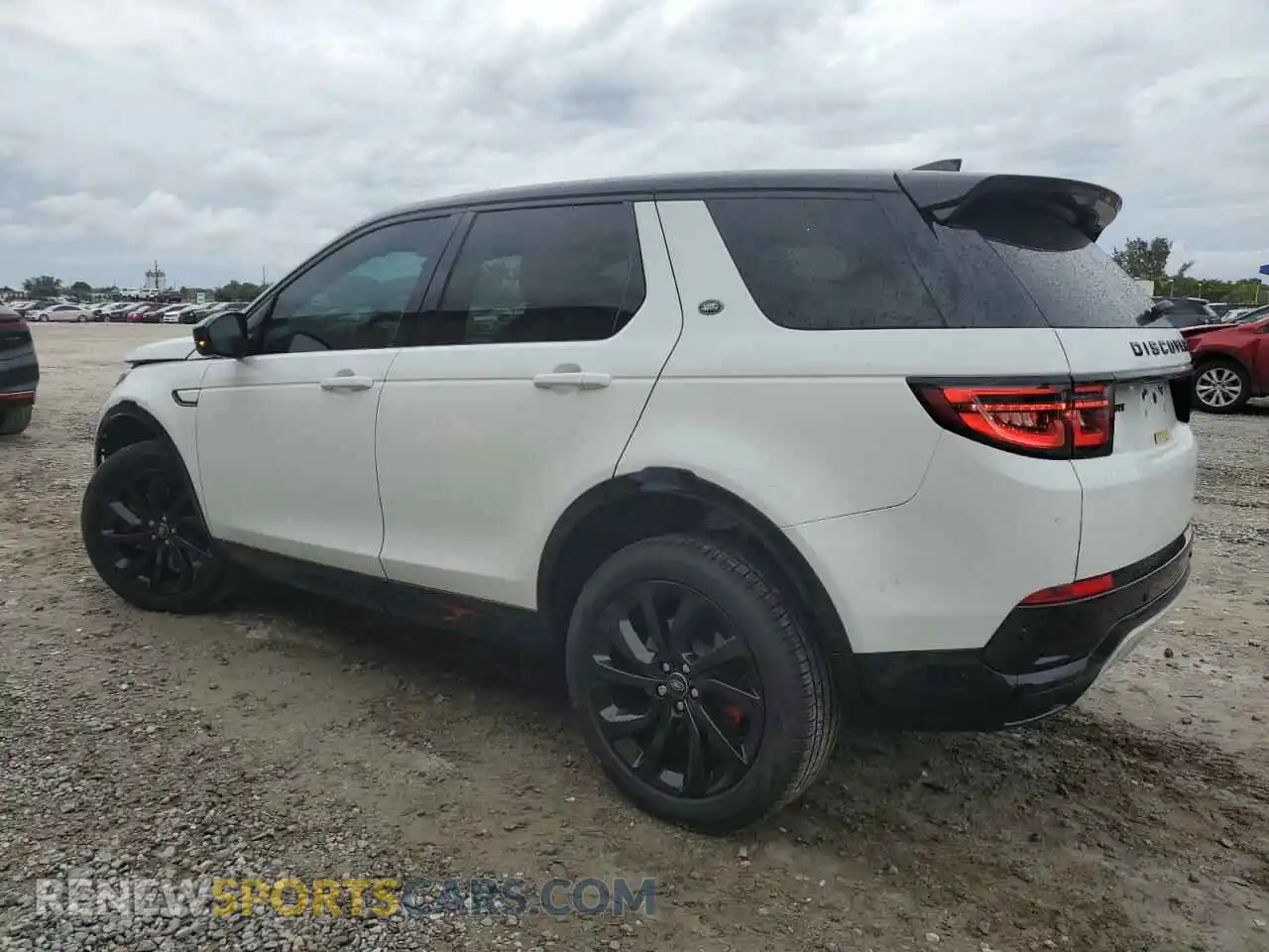 2 Photograph of a damaged car SALCL2FX8RH344591 LAND ROVER DISCOVERY 2024