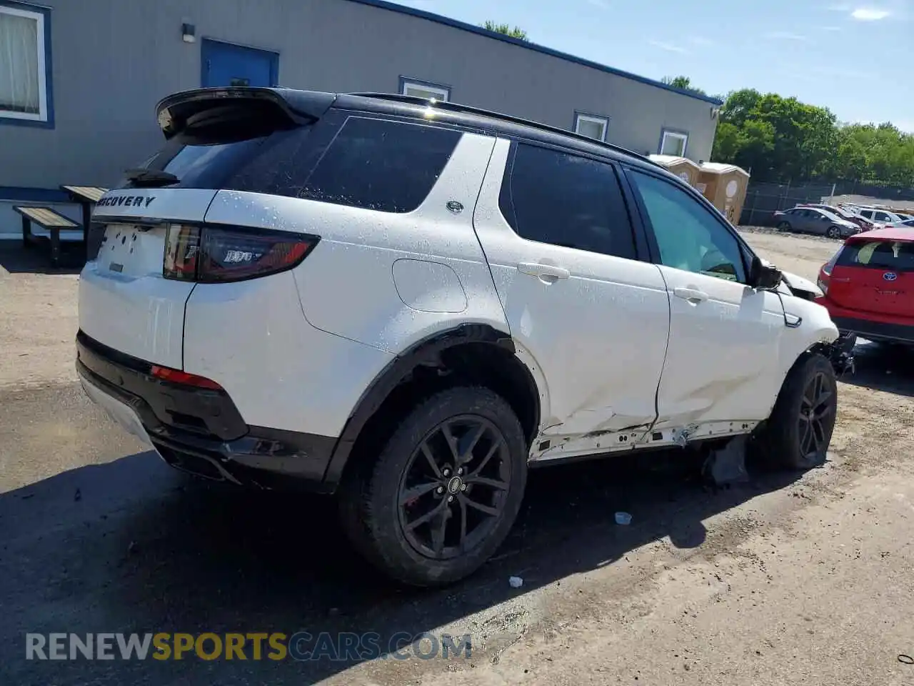 3 fotografías del automóvil dañado SALCL2FXXRH347458 LAND ROVER DISCOVERY 2024