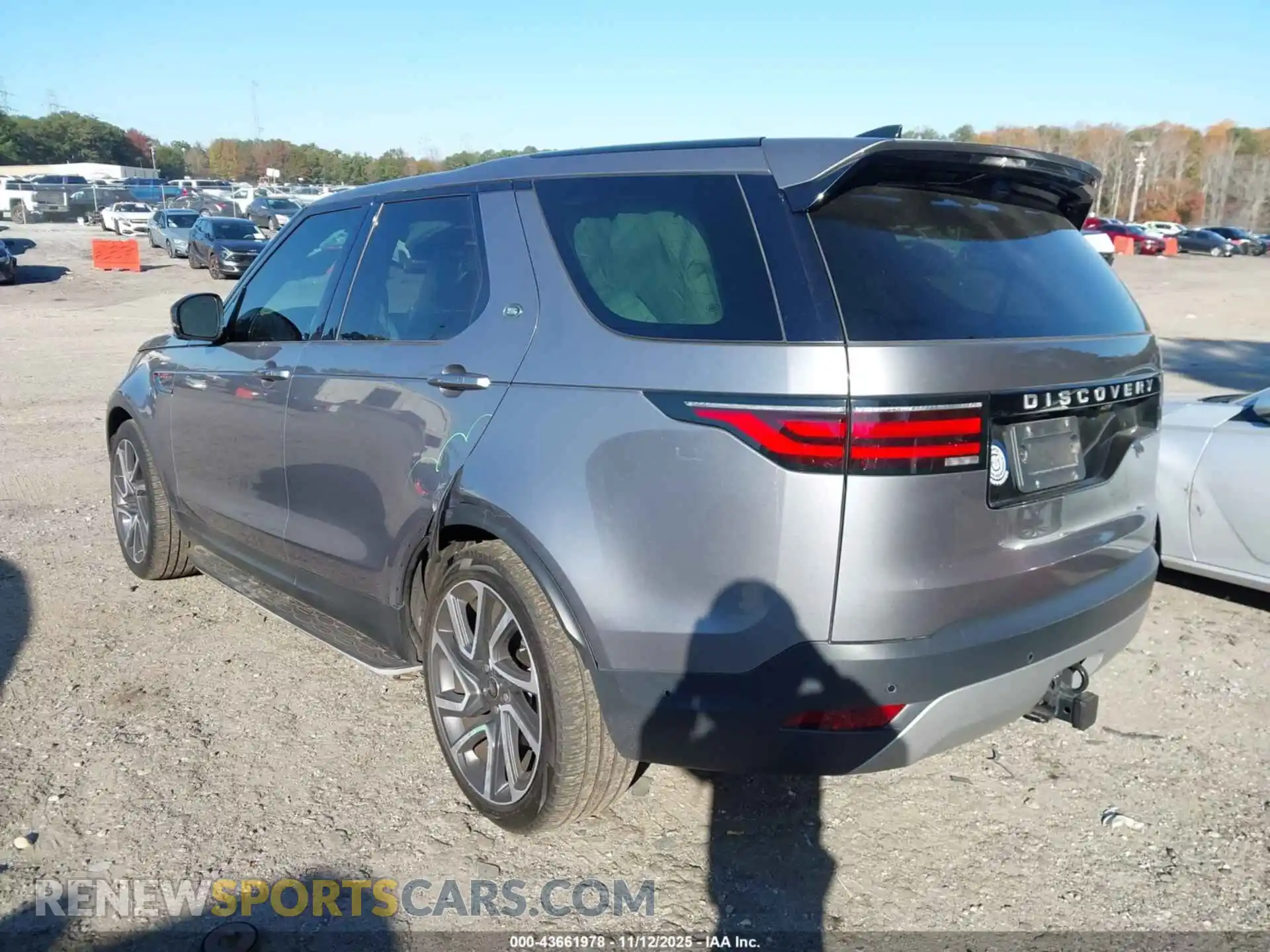 3 fotografías del automóvil dañado SALRJ2EX1R2498029 LAND ROVER DISCOVERY 2024