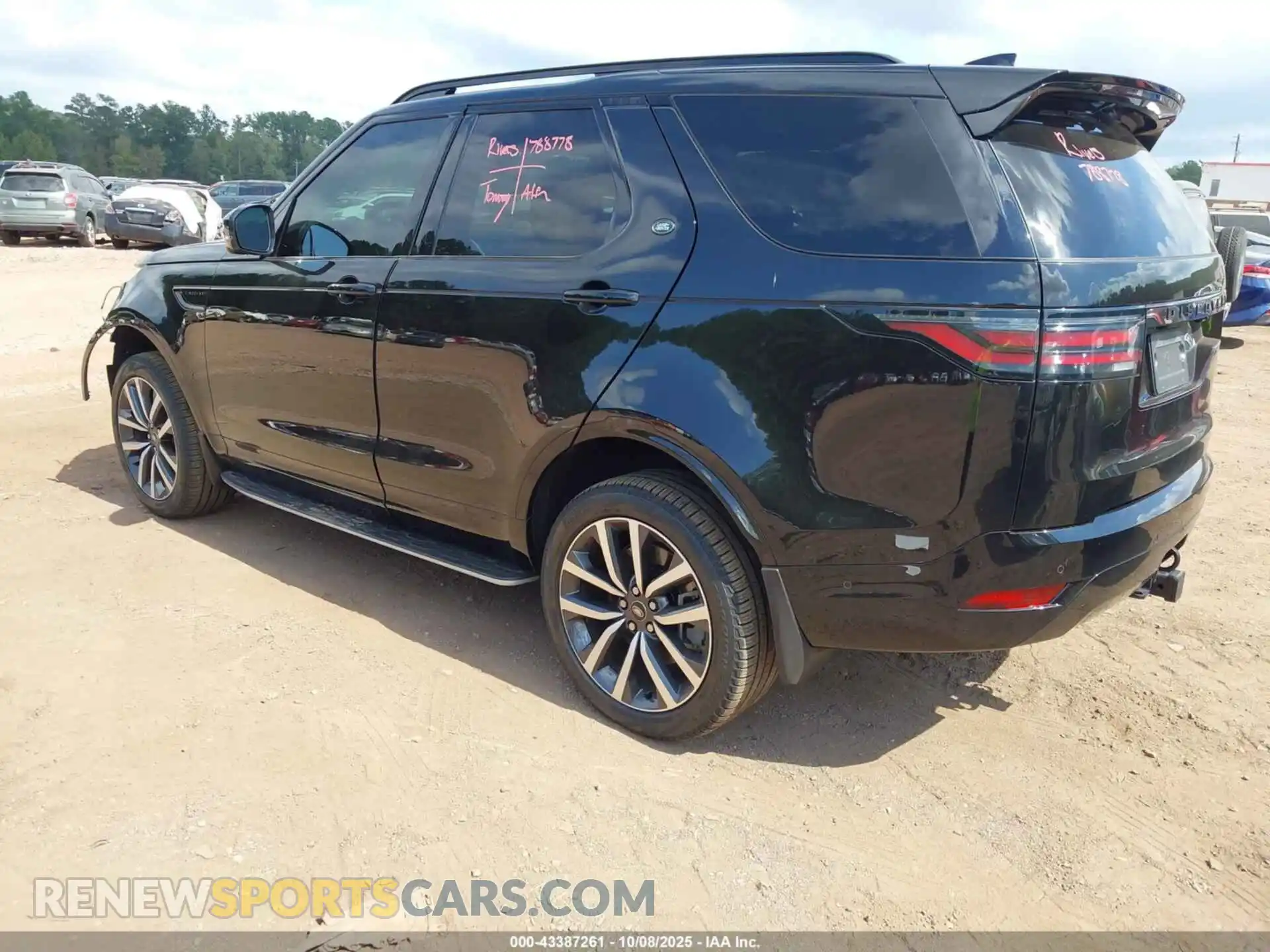 3 Photograph of a damaged car SALRL4EU7R2490433 LAND ROVER DISCOVERY 2024