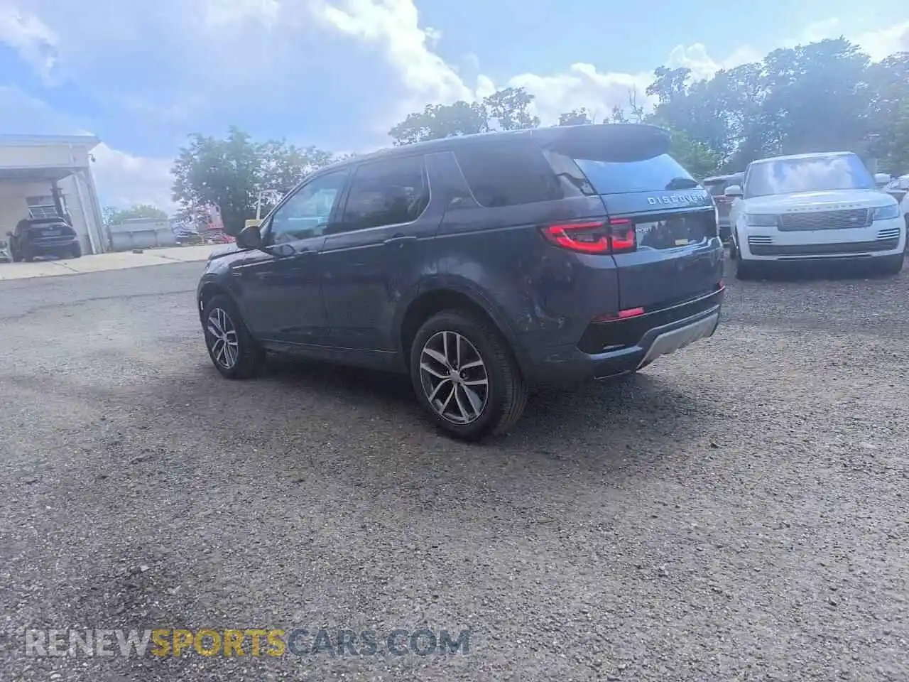2 fotografías del automóvil dañado SALCJ2FX1SH360644 LAND ROVER DISCOVERY 2025