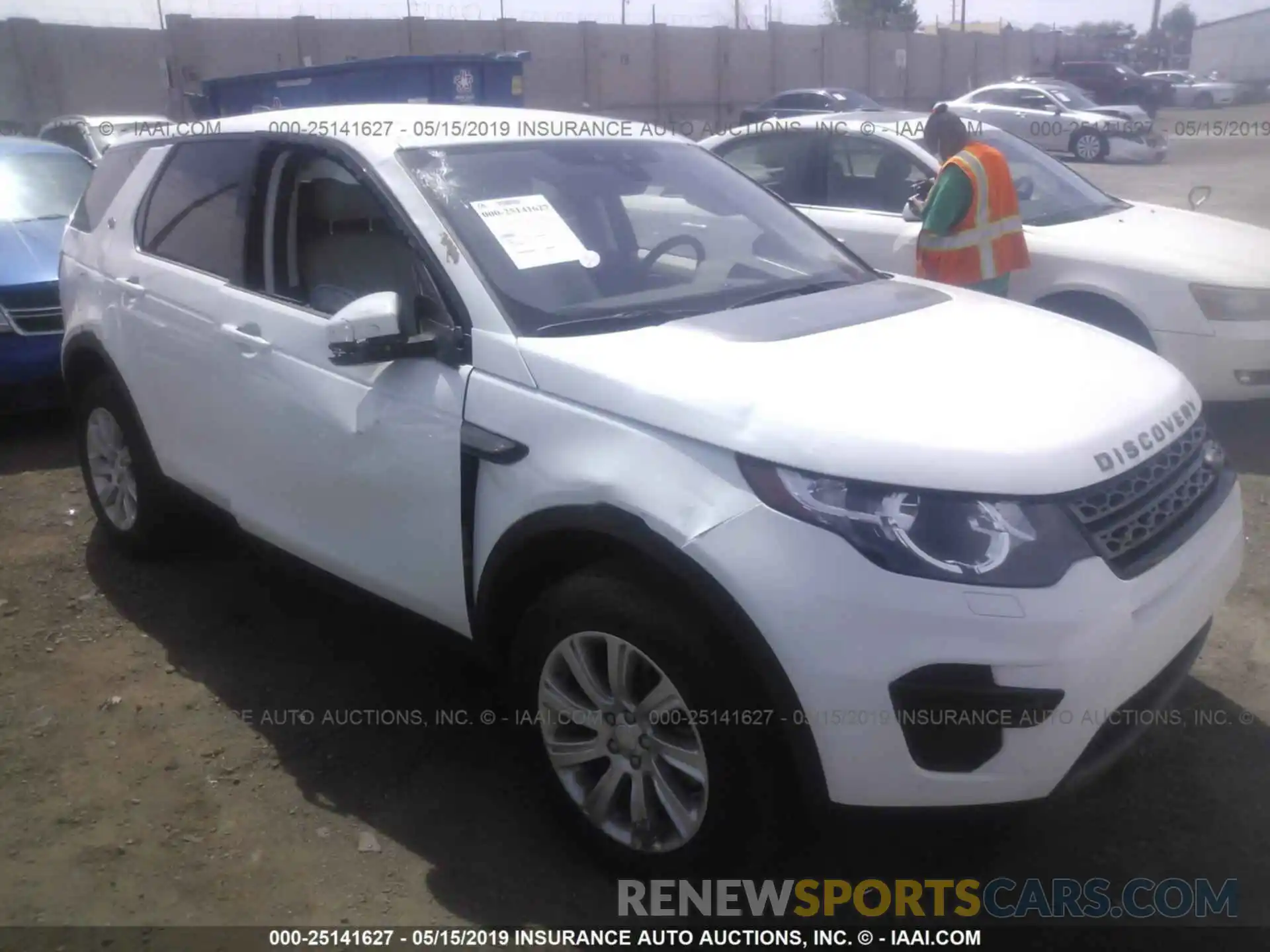 1 Photograph of a damaged car SALCP2FXXKH799937 LAND ROVER DISCOVERY SPORT 2019