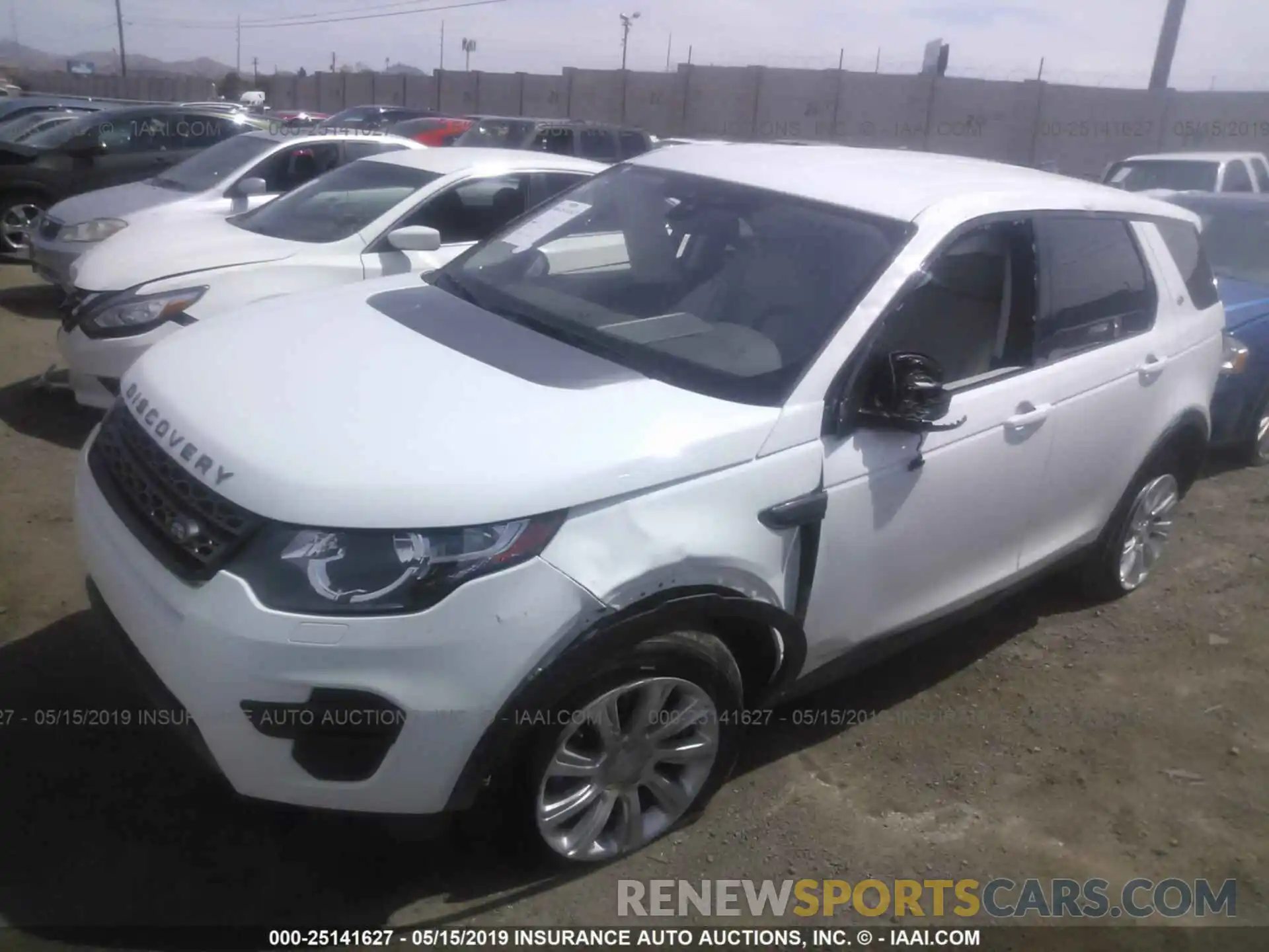 2 Photograph of a damaged car SALCP2FXXKH799937 LAND ROVER DISCOVERY SPORT 2019
