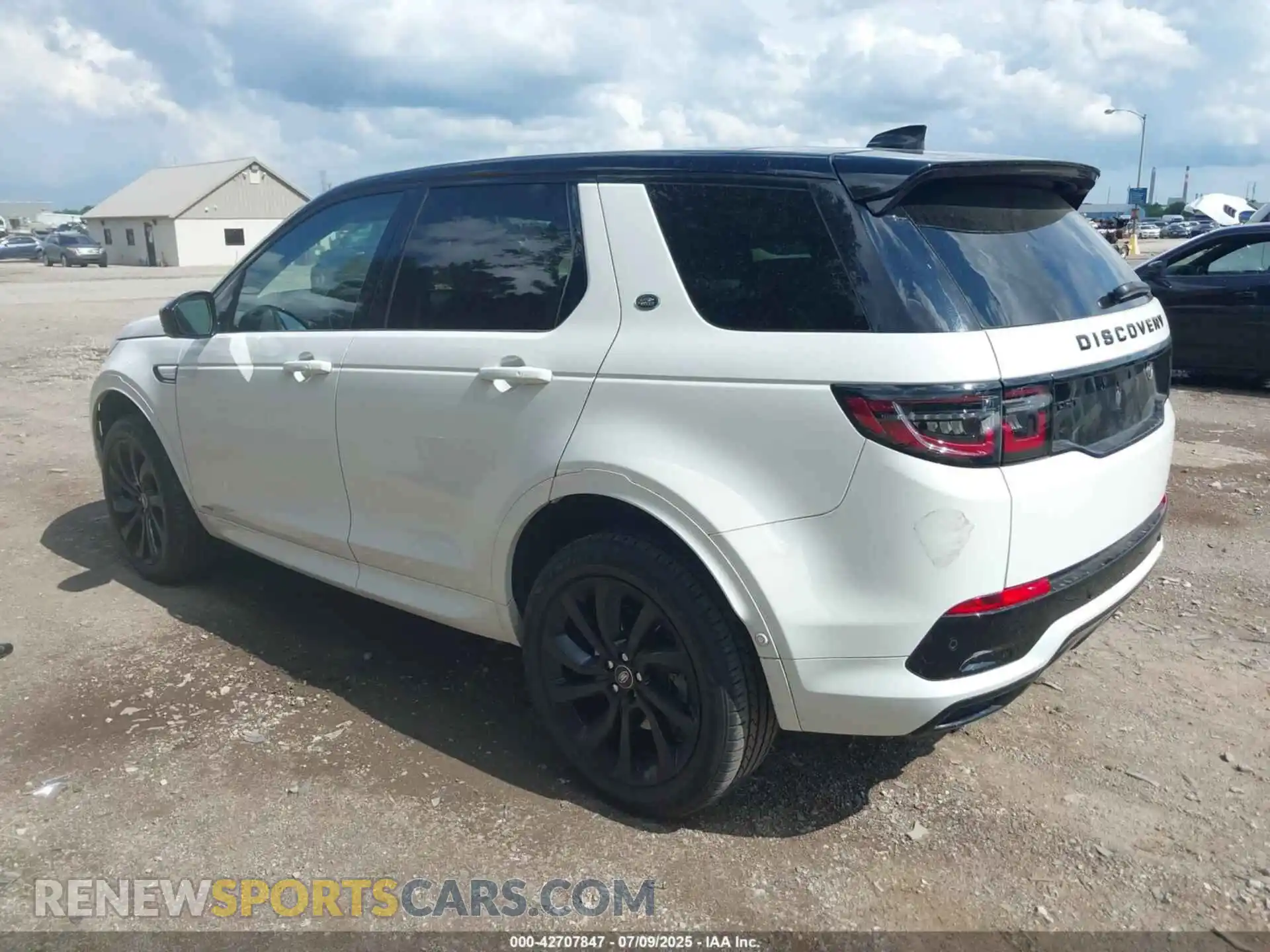 3 Photograph of a damaged car SALCL2FX2MH887329 LAND ROVER DISCOVERY SPORT 2021