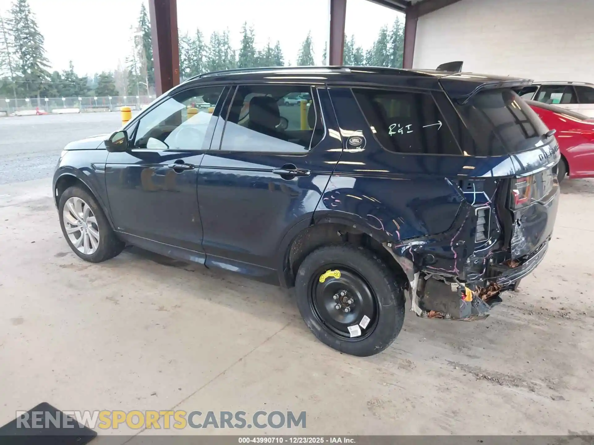3 Photograph of a damaged car SALCL2FX9MH884296 LAND ROVER DISCOVERY SPORT 2021
