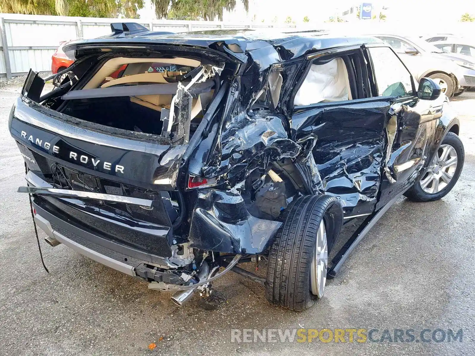 4 Photograph of a damaged car SALVP2RX8KH351538 LAND ROVER RANGE ROVE 2019