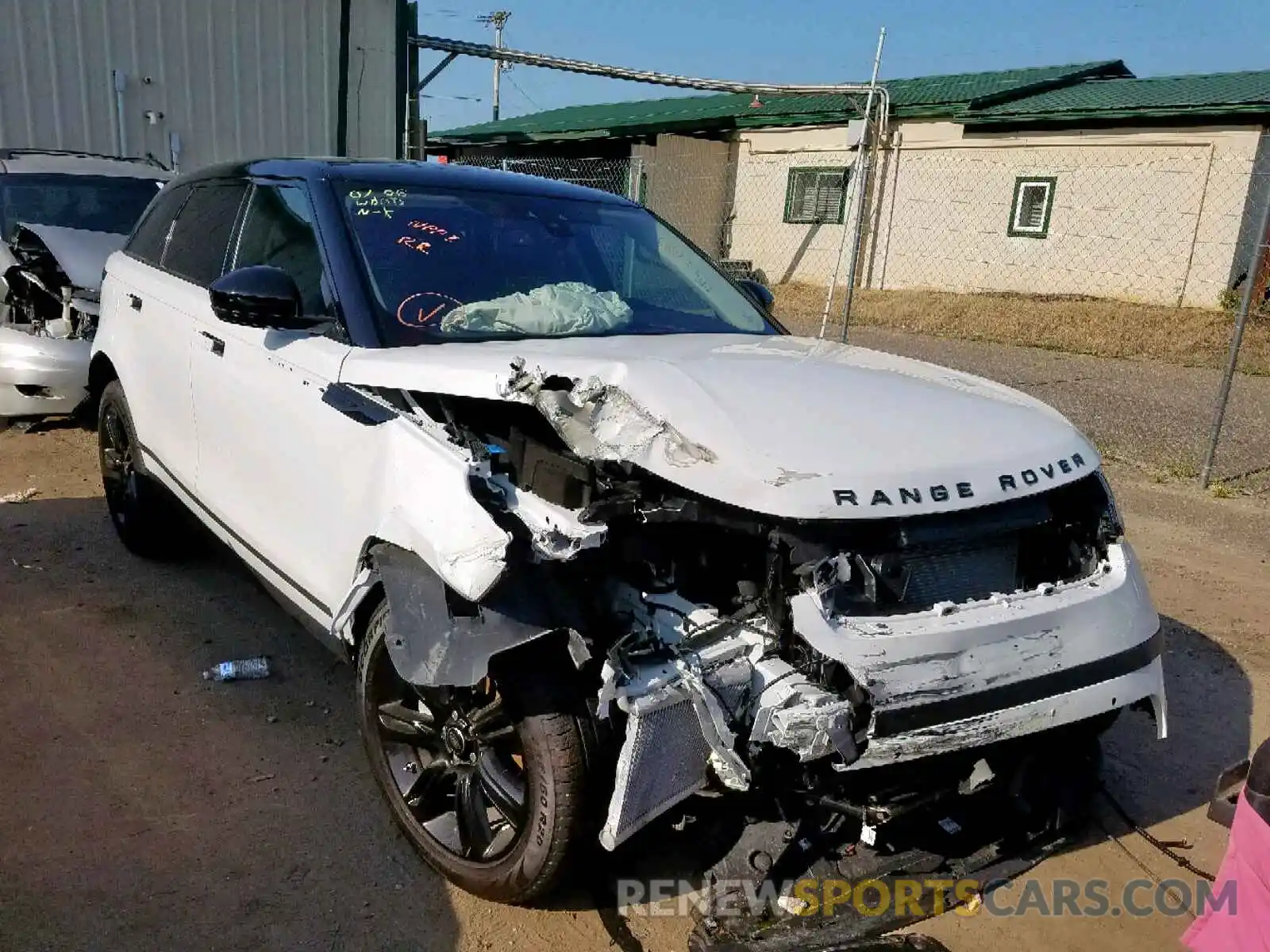 1 Photograph of a damaged car SALYB2EX5KA792604 LAND ROVER RANGE ROVE 2019