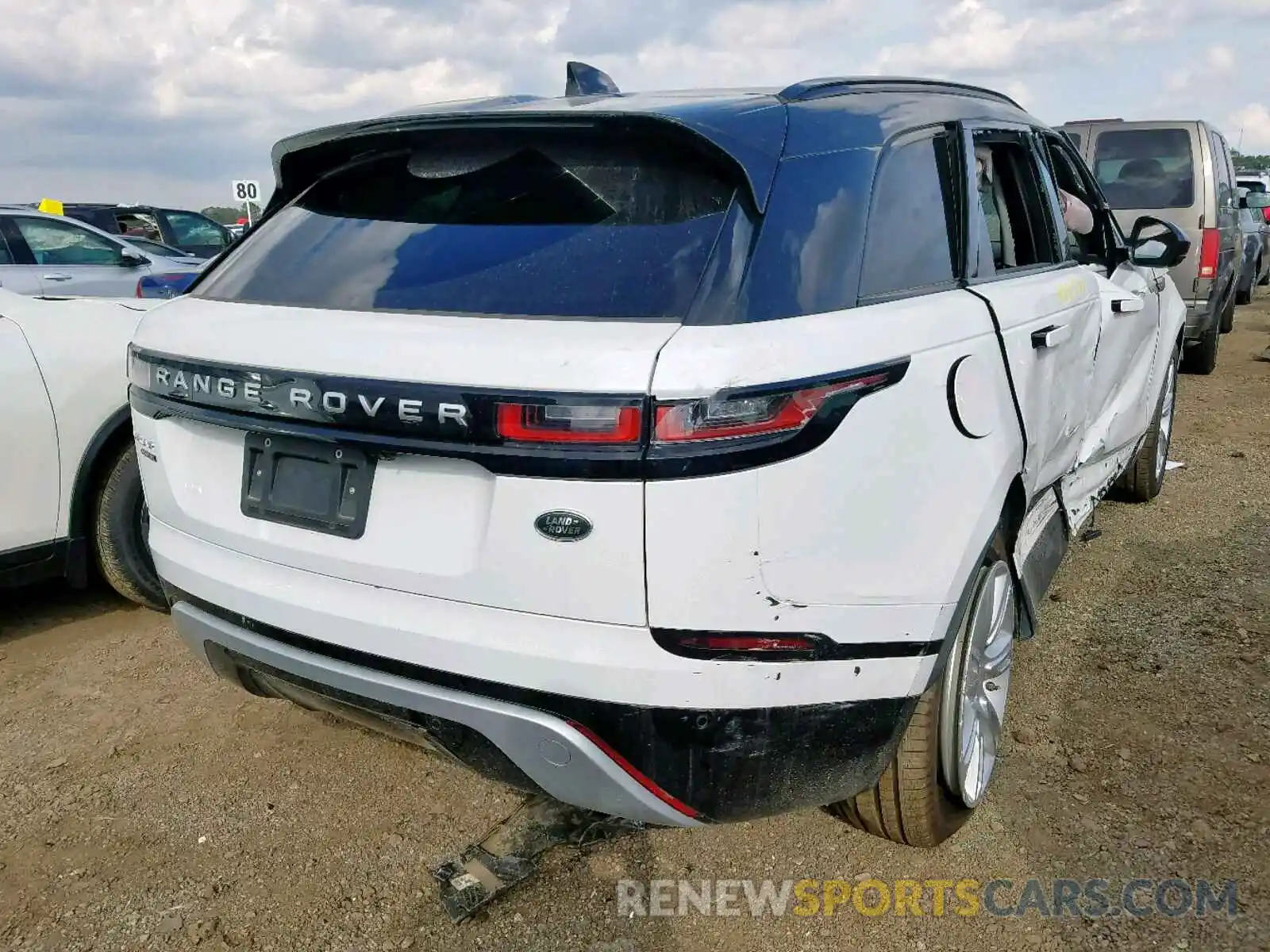 4 Photograph of a damaged car SALYB2EX8KA210298 LAND ROVER RANGE ROVE 2019