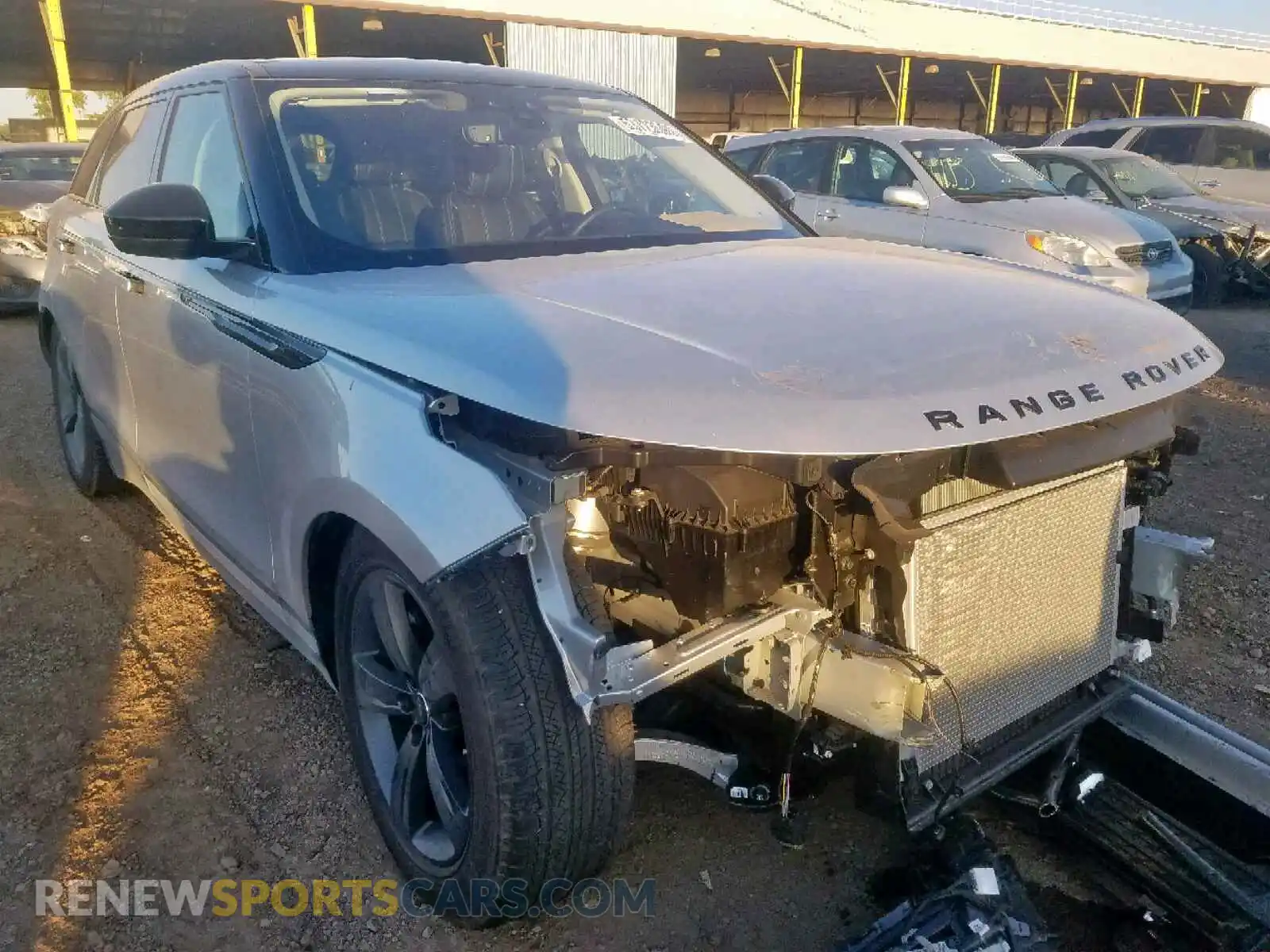 1 Photograph of a damaged car SALYB2FV4KA226429 LAND ROVER RANGE ROVE 2019